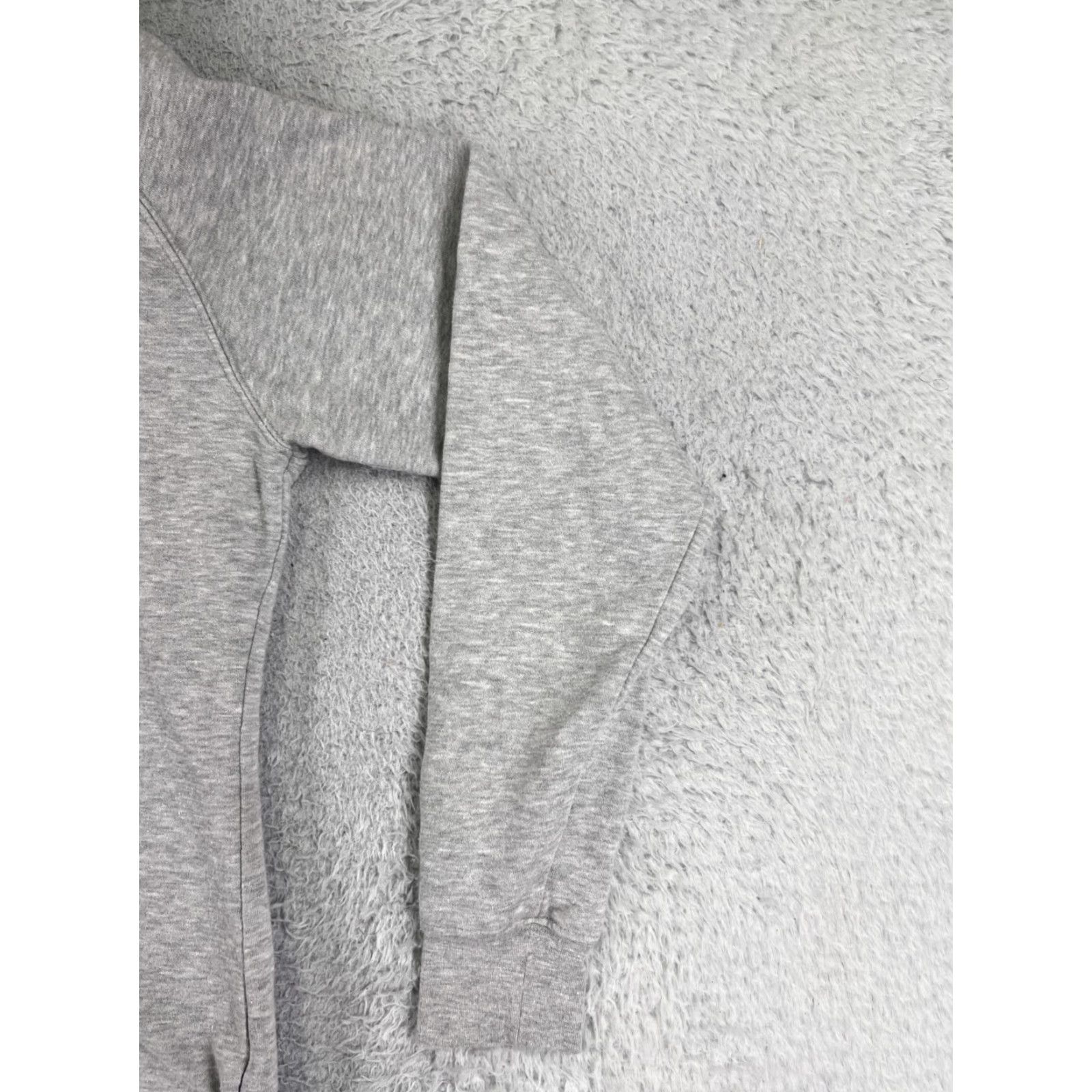 The North Face VINTAGE is not applicable; The North Face Hoodie Womens M Gray Logo Pocket Cotton Blend Size M / US 6-8 / IT 42-44 - 5 Thumbnail