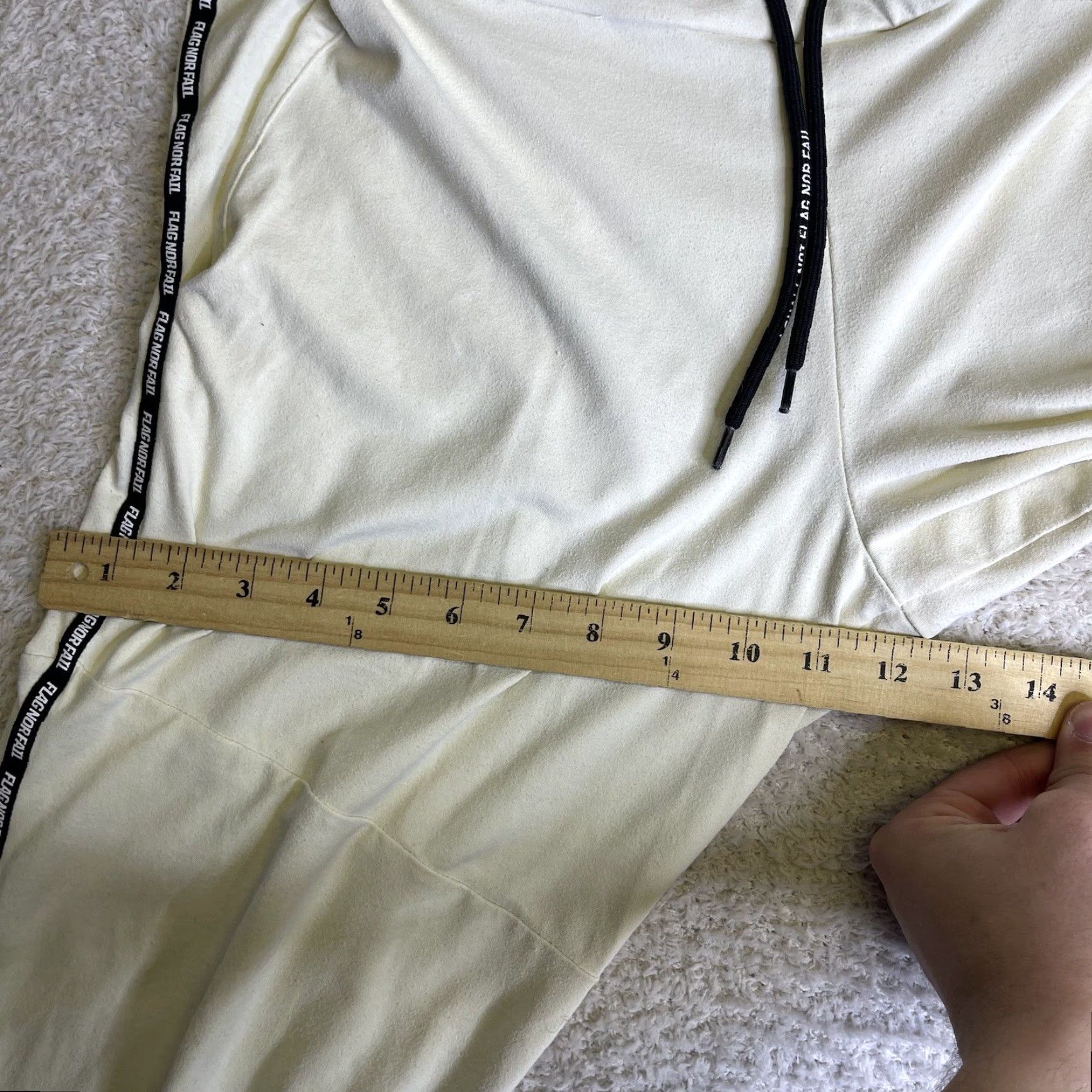 Vintage VINTAGE FLAG NOR FAIL Joggers Sweatpants Mens S Cream Tapered Stretch Gym Nylon Size US 29 - 6 Thumbnail