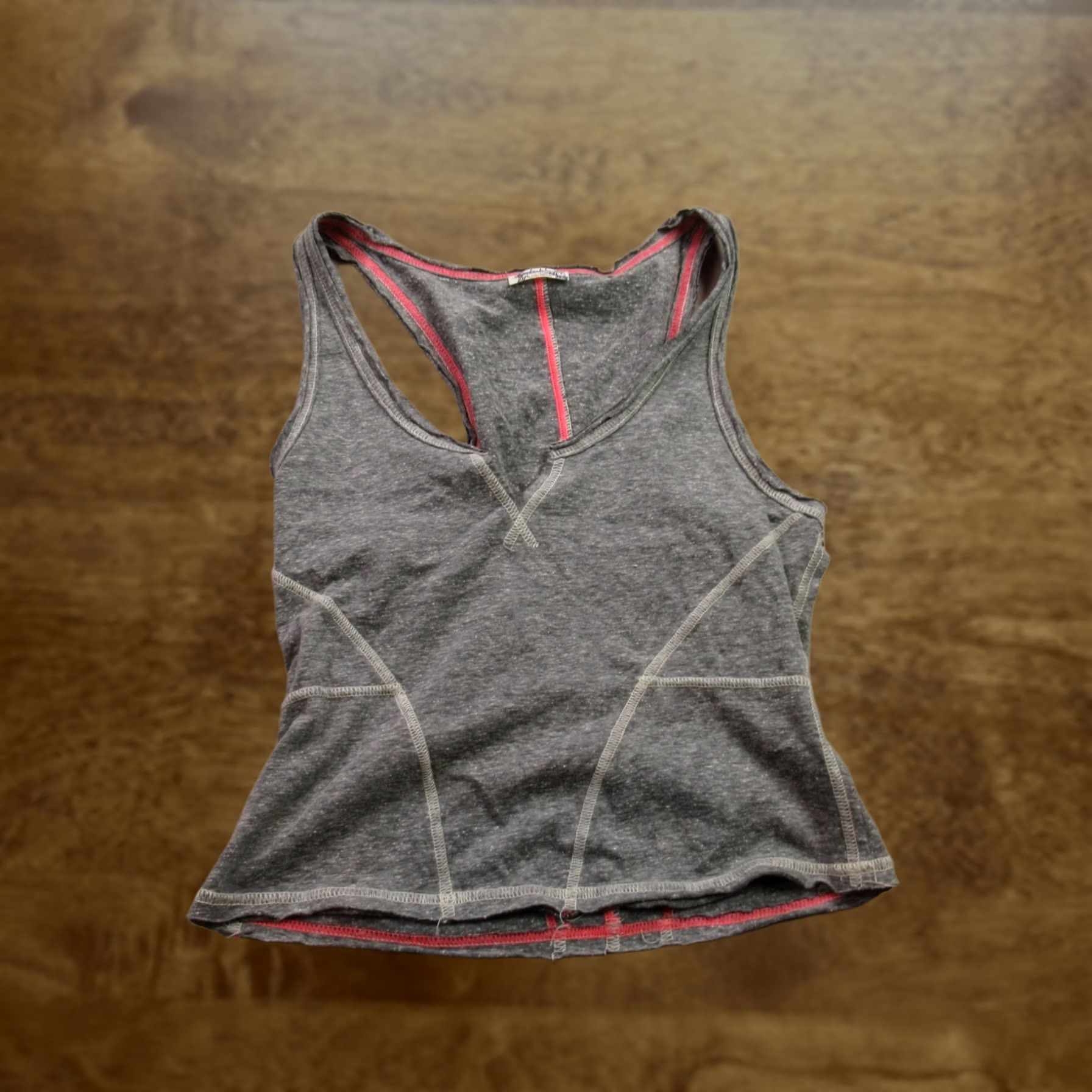 Free People Free People Shirt Womens XS Sleeveless V Neck Pullover Lightweight Gray Size XS / US 0-2 / IT 36-38 - 1 Thumbnail