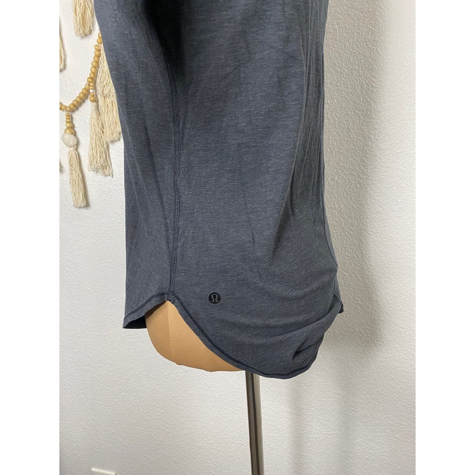Lululemon Lululemon long sleeve Size M / US 6-8 / IT 42-44 - 3 Thumbnail