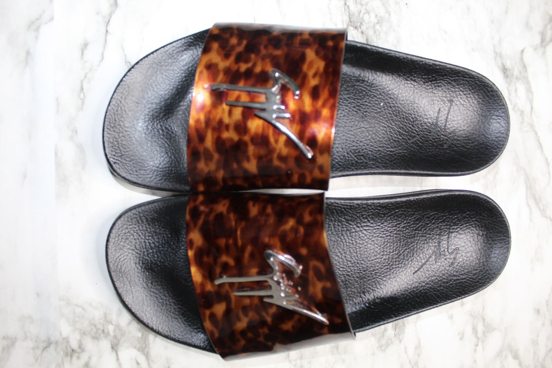 Giuseppe Zanotti Giuseppe Zanotti Slides Size 43 Size US 10 / EU 43 - 1 Thumbnail