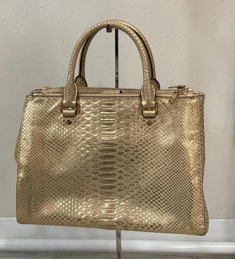 Michael Kors Gold Michael Kors bag Size ONE SIZE - 2 Thumbnail