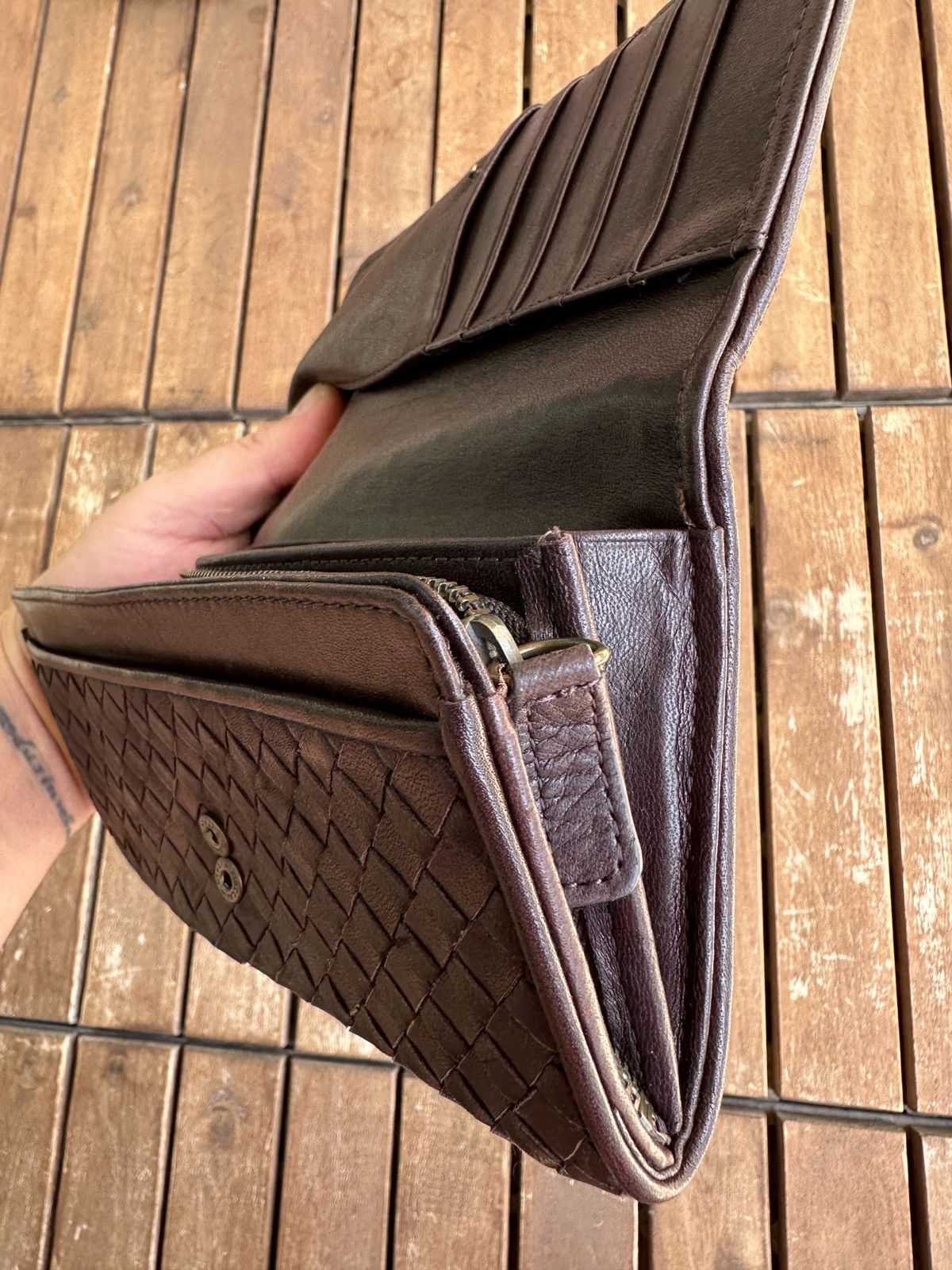 Japanese Brand Japanese Intrecciato Style Leather Wallet Size ONE SIZE - 7 Thumbnail