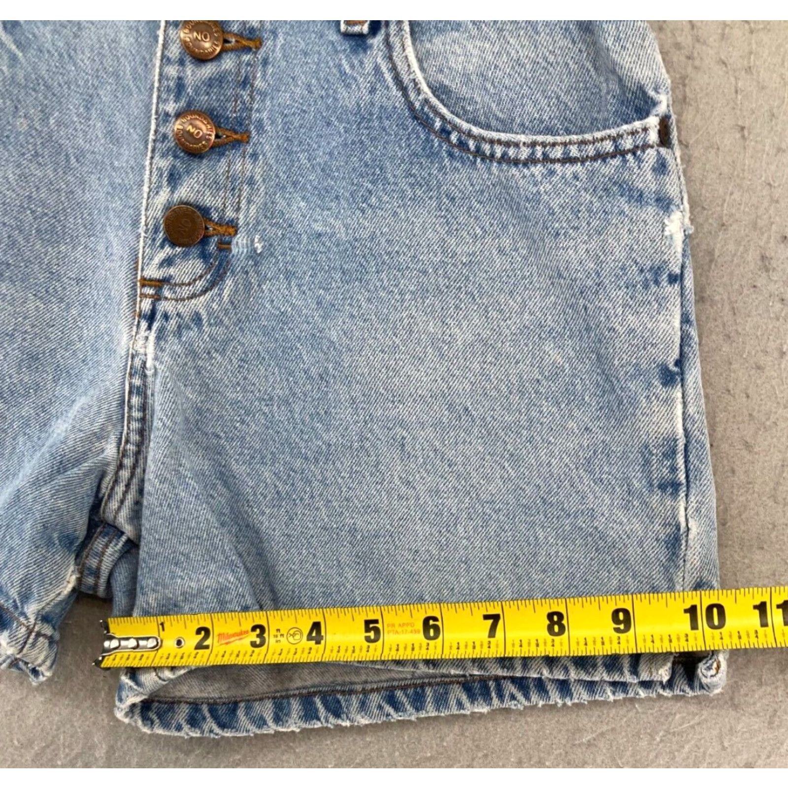 Vintage No Boundaries Womens Jean Shorts 5 Vintage Y2K Button Fly Hi Rise Distressed Size 27" / US 4 / IT 40 - 6 Thumbnail