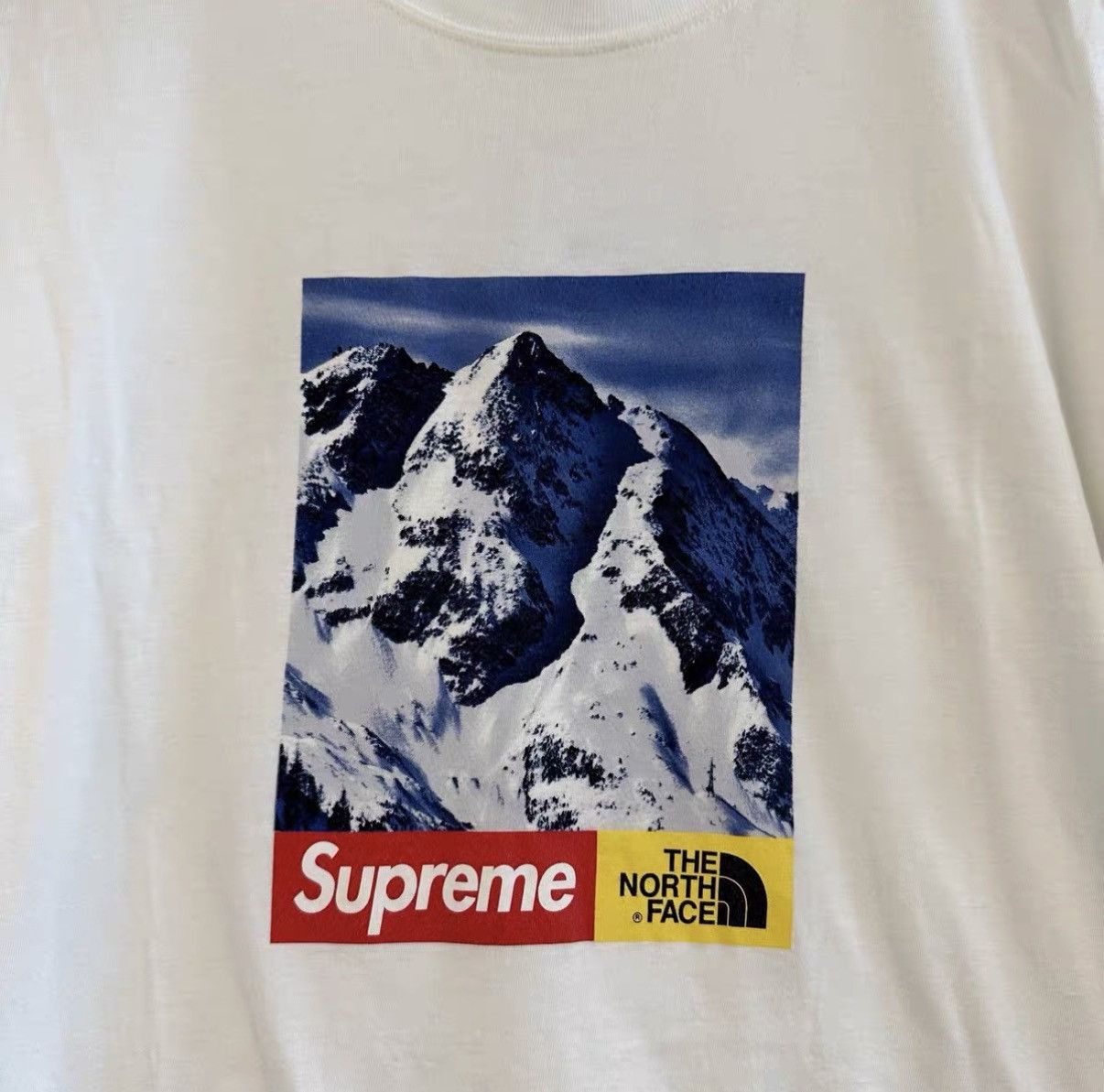 Supreme Supreme x The North Face Graphic Short Sleeve Tee J42 Size US M / EU 48-50 / 2 - 4 Thumbnail