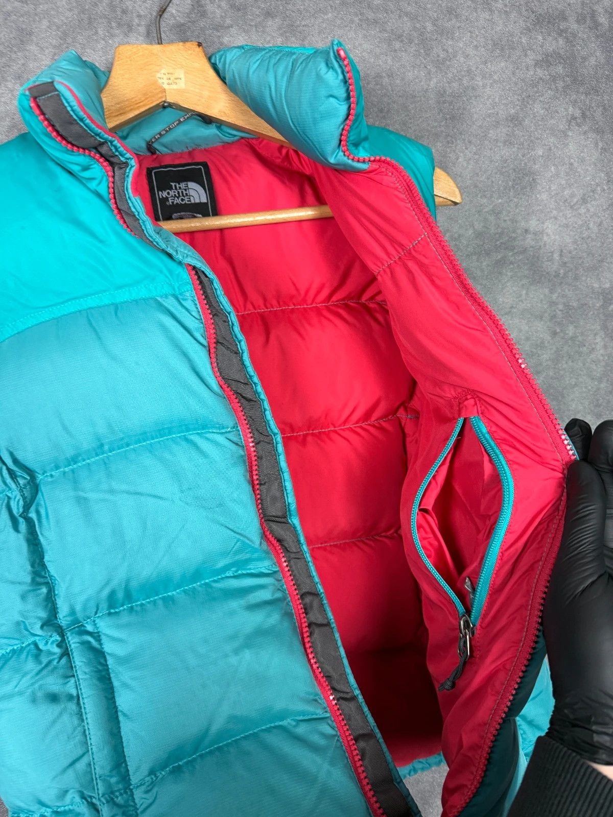 The North Face TNF 700 Puffer Vest Turquoise Mini Logo Embroidered Size S / US 4 / IT 40 - 13 Thumbnail