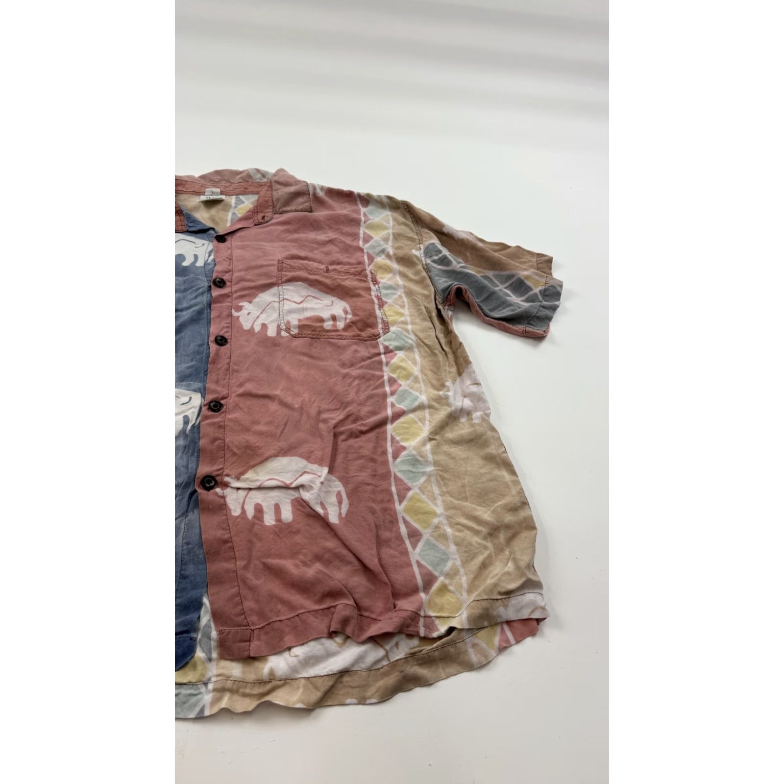 Vintage VINTAGE Tribal Traditions Shirt Mens XL Multi Short Sleeve Button Up Rhino Animal Print Size US XXL / EU 58 / 5 - 2 Thumbnail