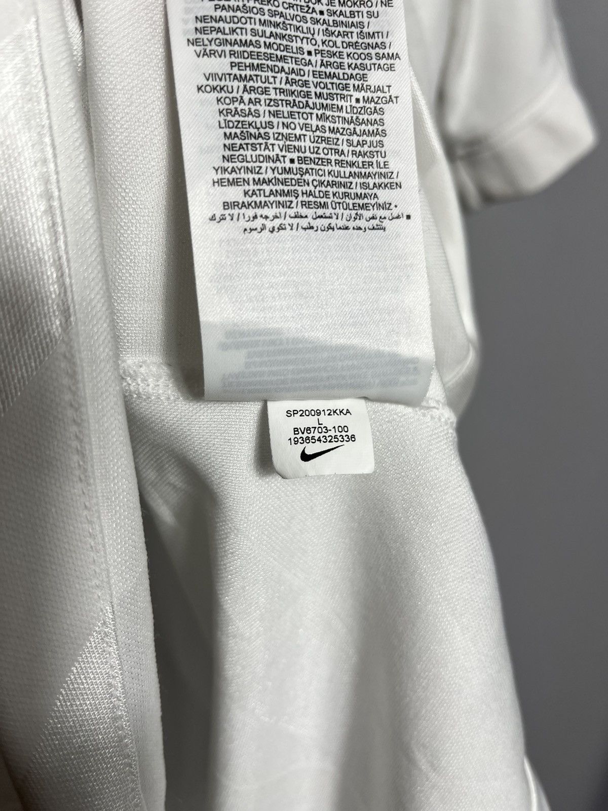 Nike WACKER INNSBRUCK 2021 2022 AWAY FOOTBAL SHIRT SOCCER JERSEY Size US L / EU 52-54 / 3 - 8 Thumbnail