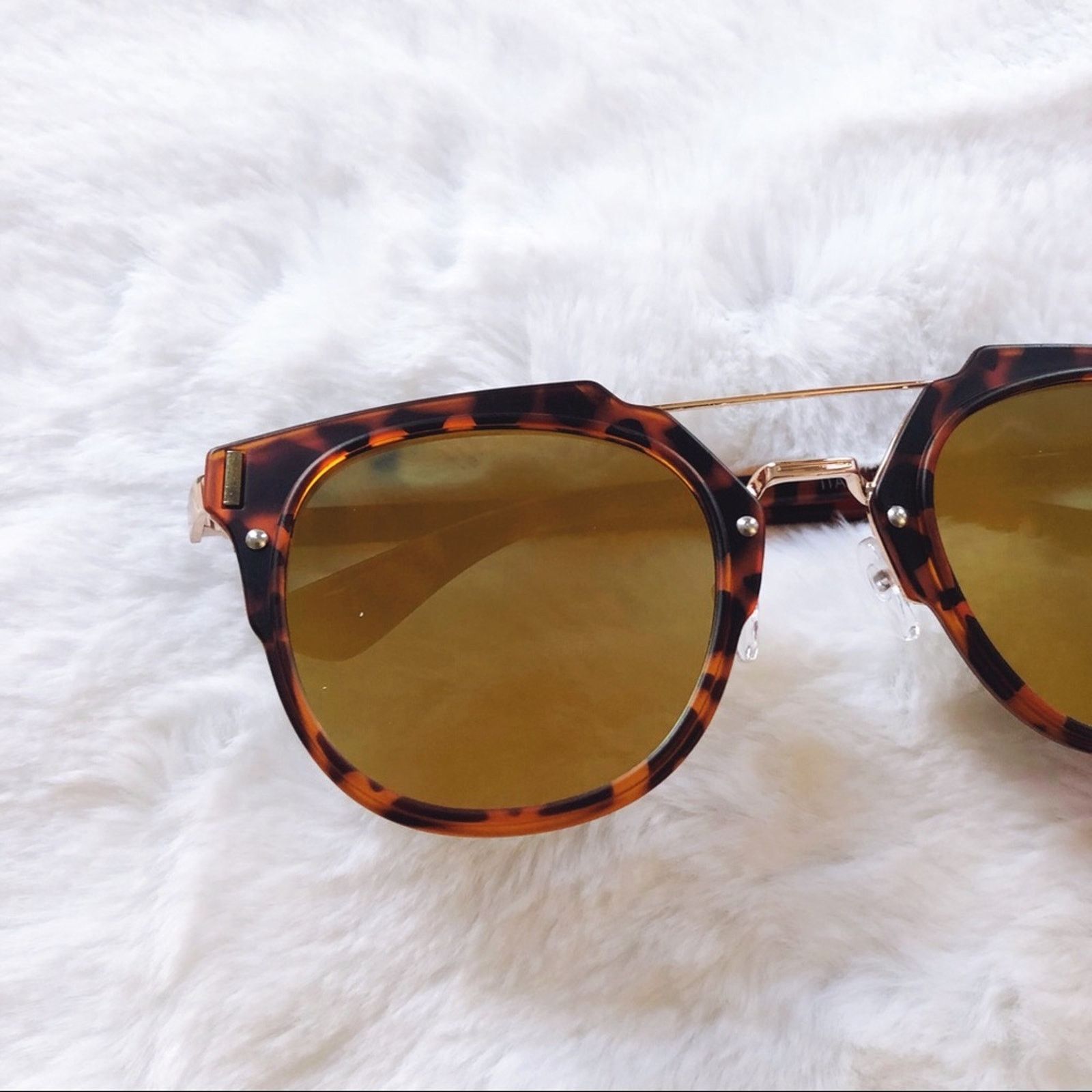 Other Taylor Tortoise Brown Brow Bar Sunglasses Size ONE SIZE - 2 Thumbnail