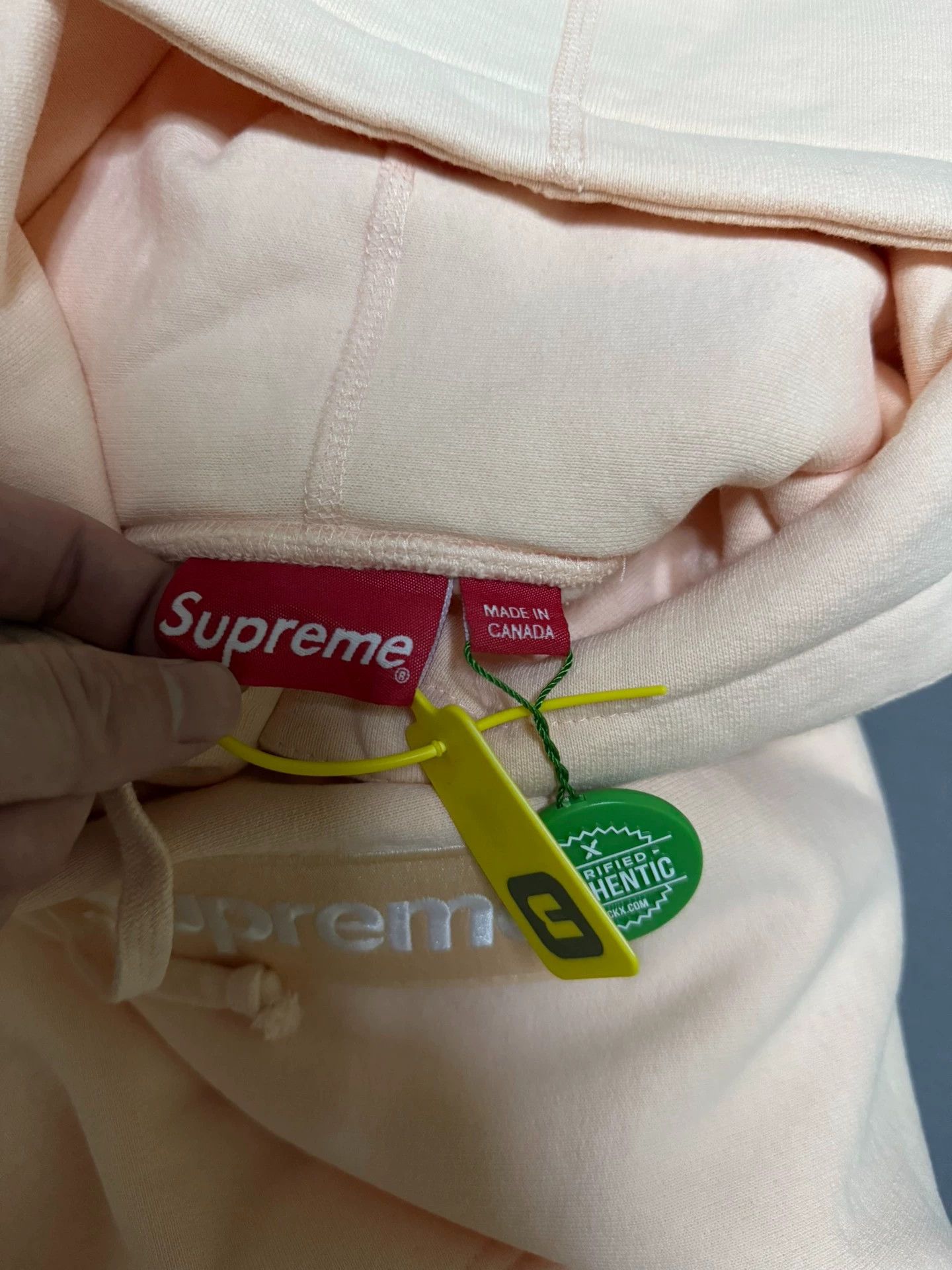Supreme Supreme FW16 Peach Box Logo Hoodie XL New Size US XL / EU 56 / 4 - 8 Thumbnail