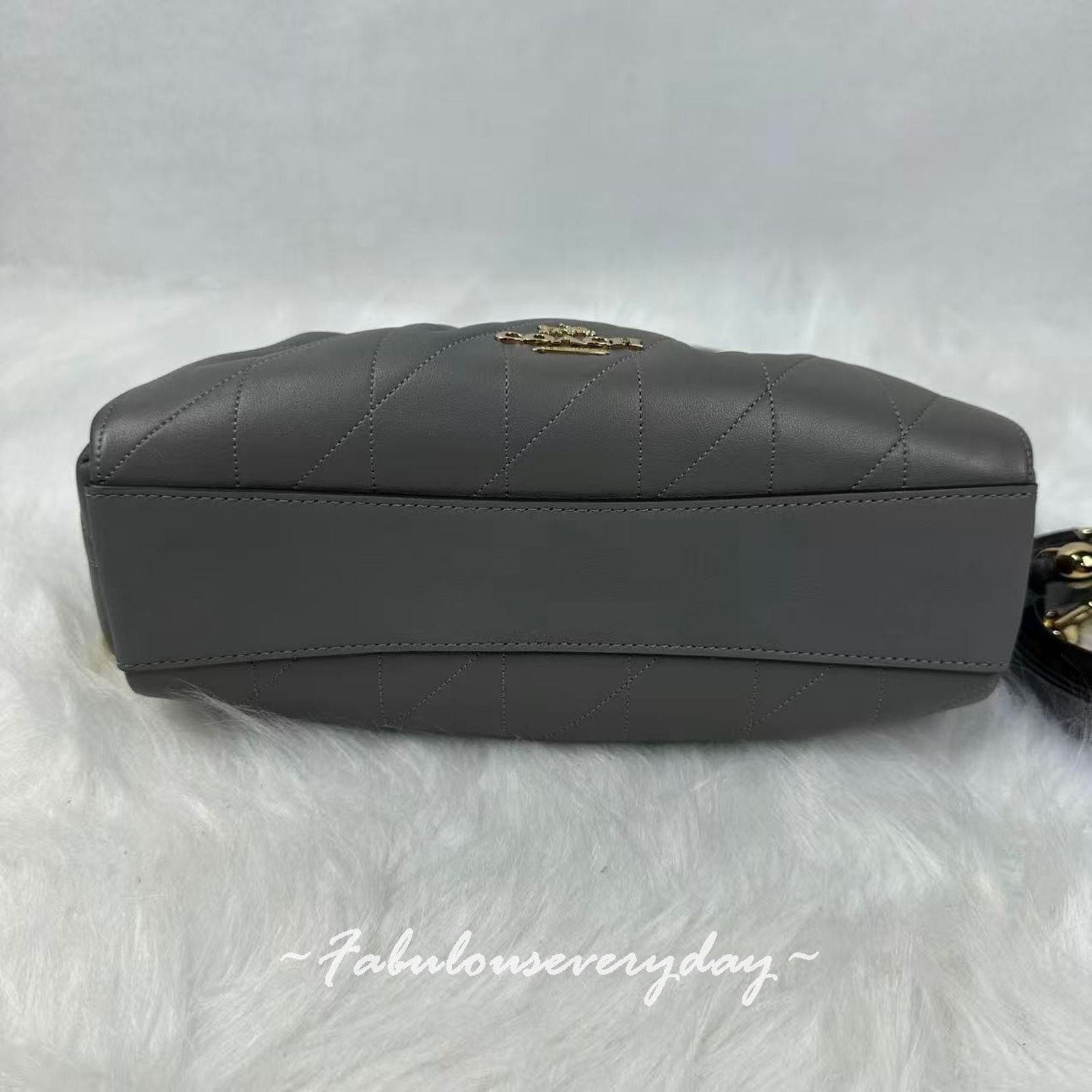 Coach Coach Faye Shoulder Bag Quilting Nappa Leather/Slate CCZ54 Size ONE SIZE - 9 Thumbnail
