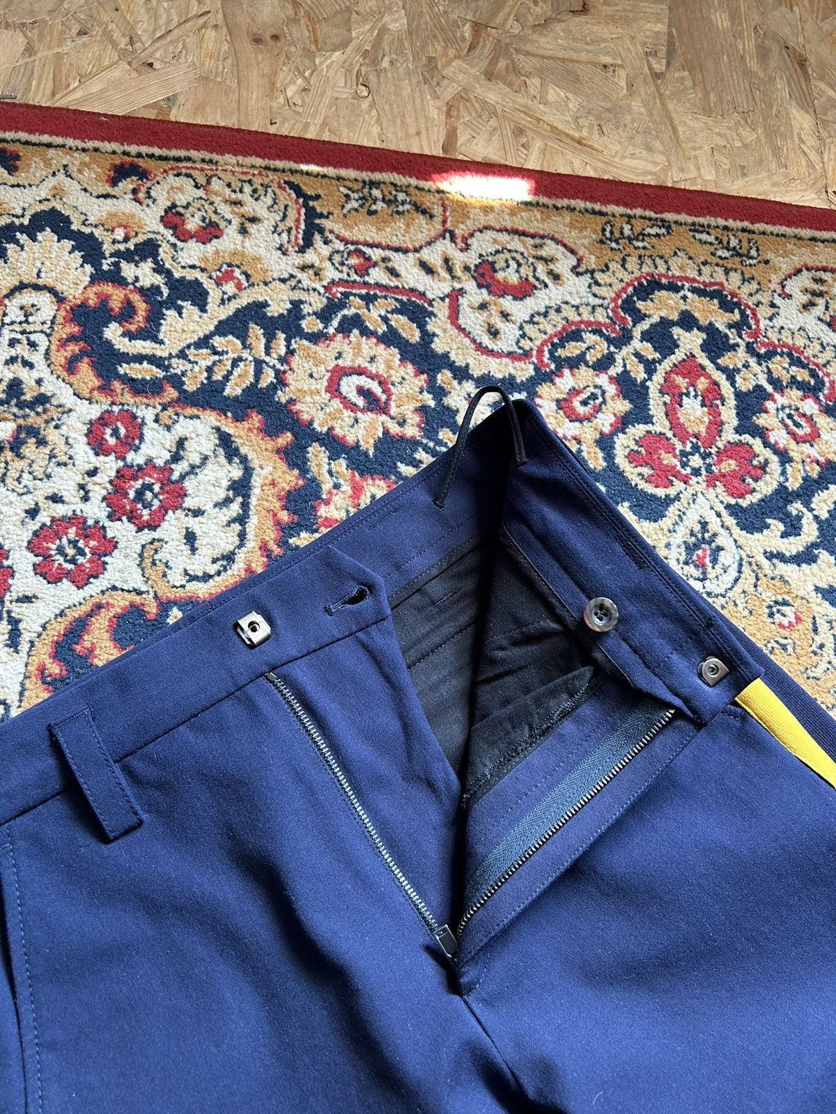Gucci Gucci Side Stripe Flower Leggings pants size-38 Size 26" / US 2 / IT 38 - 6 Thumbnail