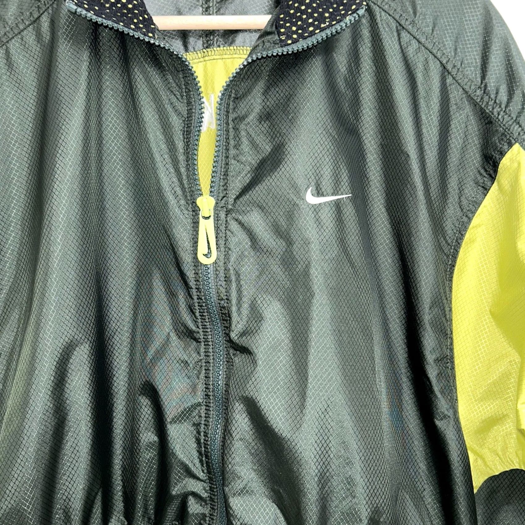Nike VINTAGE Nike Windbreaker Jacket Green Full Zip Men’s Small Shirt Size US S / EU 44-46 / 1 - 3 Thumbnail