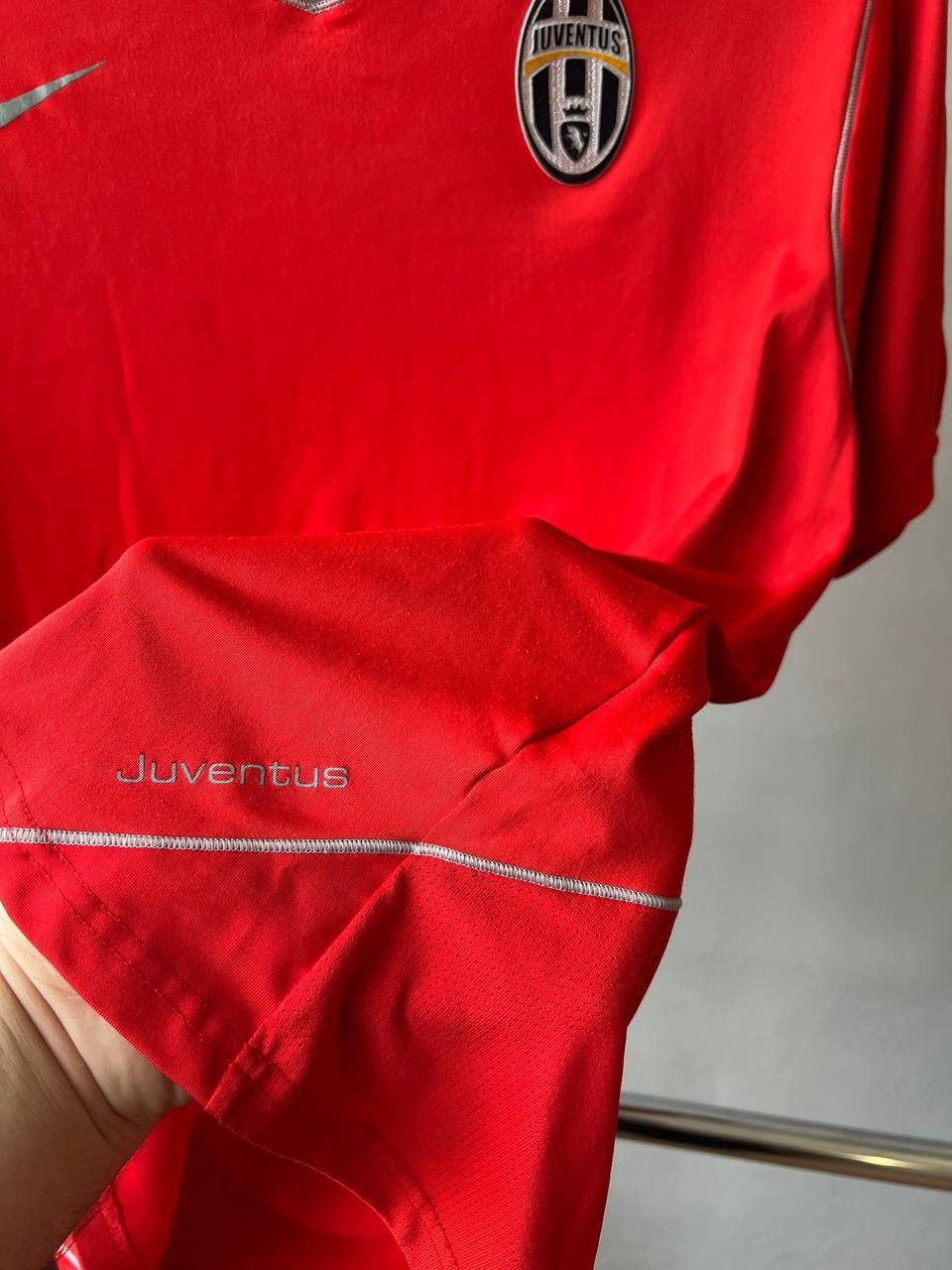 Nike 2007/08 JUVENTUS FC TRAINING NIKE SOCCER JERSEY SHIRT SZ L Size US L / EU 52-54 / 3 - 9 Thumbnail