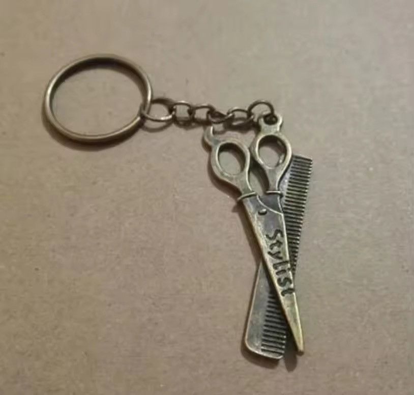Vintage Barber Hair Salon Keychain Size ONE SIZE - 1 Thumbnail