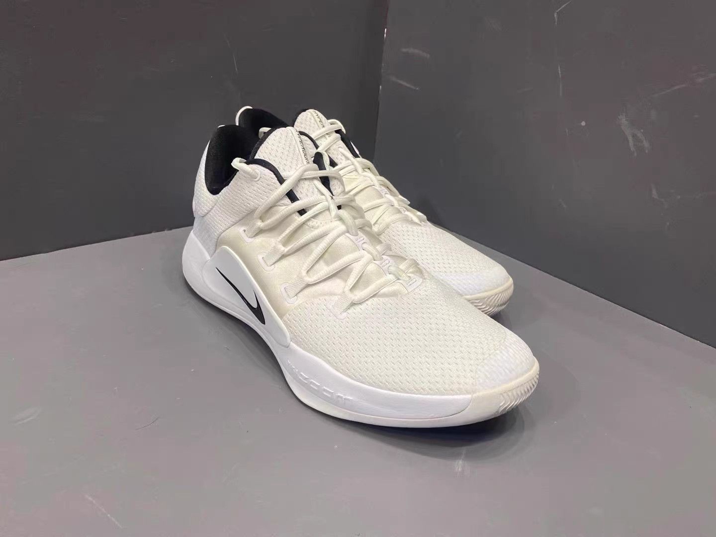 Nike Nike HyperDunk X HD18 Low Basketball Shoes K15 Size US 14 / EU 47 - 3 Thumbnail
