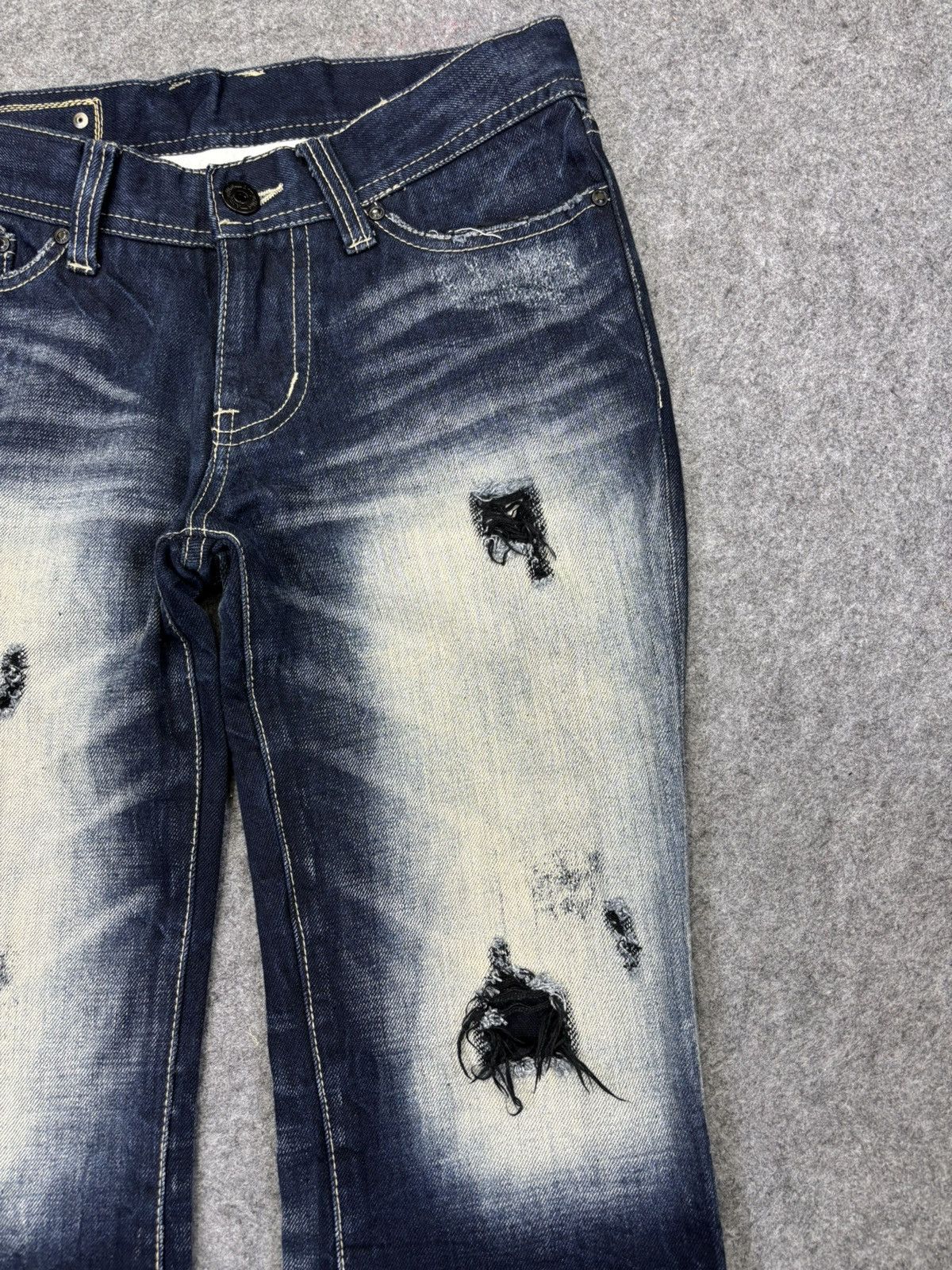 Japanese Brand Super Flare💥ArmyofNo Flare Stonewash Distressed Denim K22 Size US 31 - 3 Thumbnail