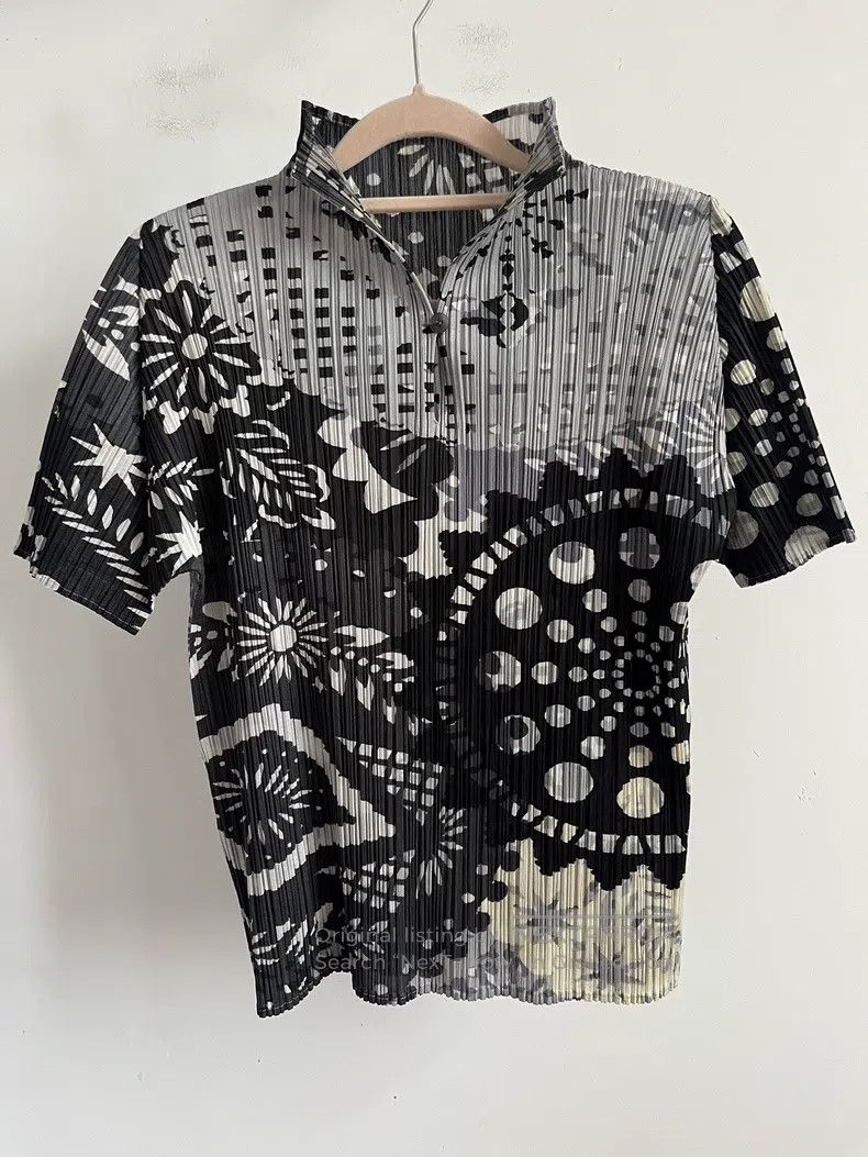 Issey Miyake Issey Miyake Black Short Sleeve Size L / US 10 / IT 46 - 1 Thumbnail