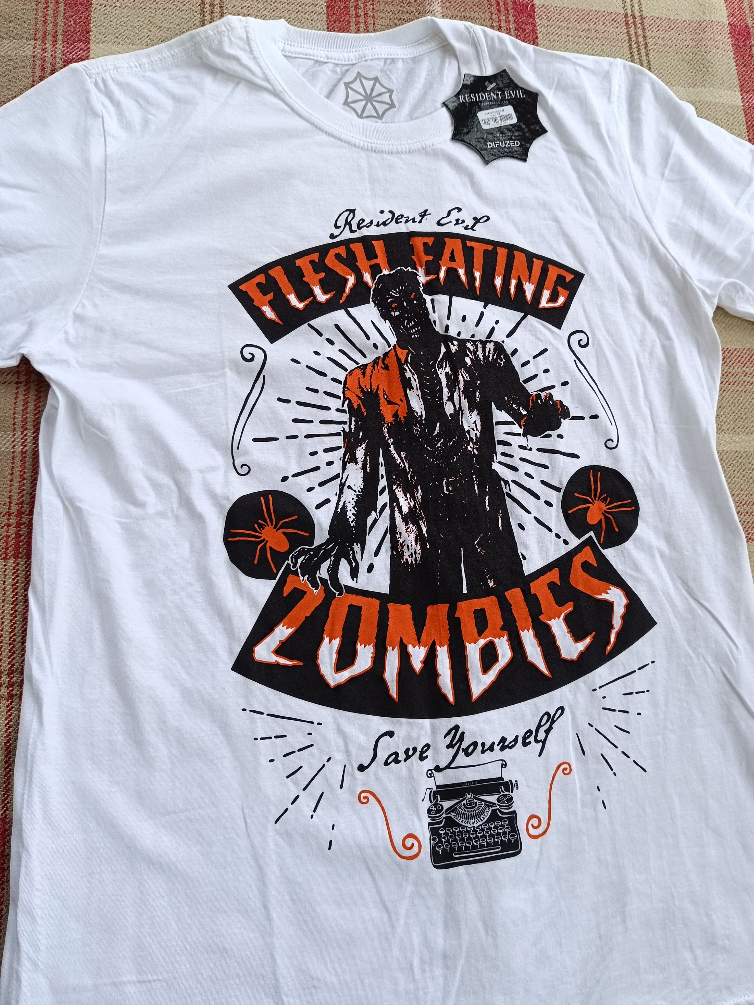 Other × Vintage Resident Evil Capcom Official Merchandise T-Shirt Size : M Size US M / EU 48-50 / 2 - 3 Thumbnail