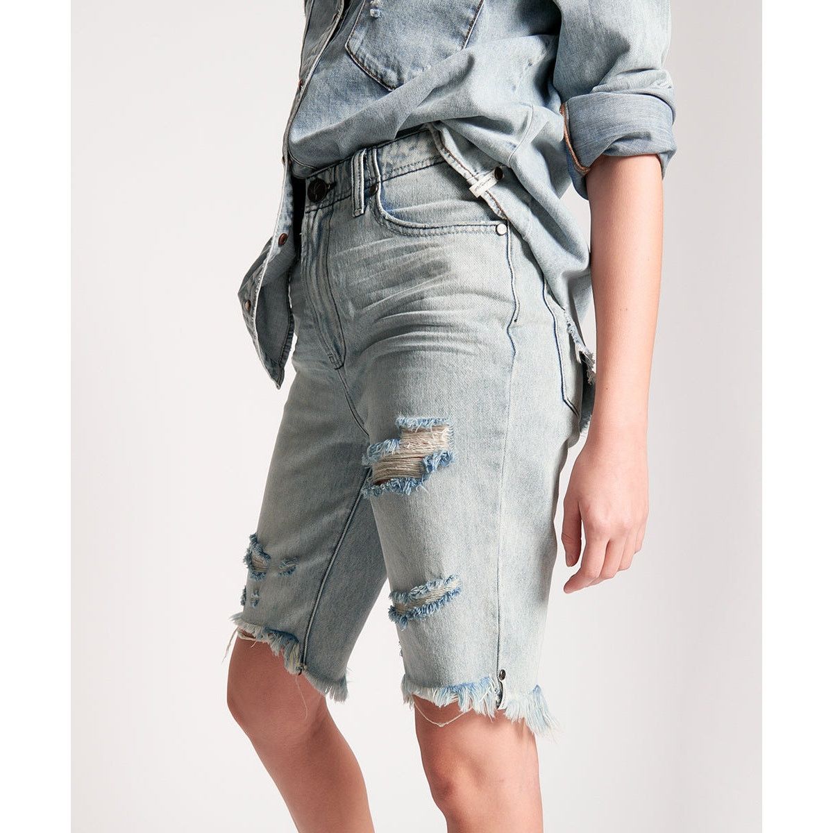 Urban Outfitters NWT UO x ONE TEASPOON SALTY DOG CUTOFF TRUCKERS $112 SIZE 26 Size 26" / US 2 / IT 38 - 2 Thumbnail