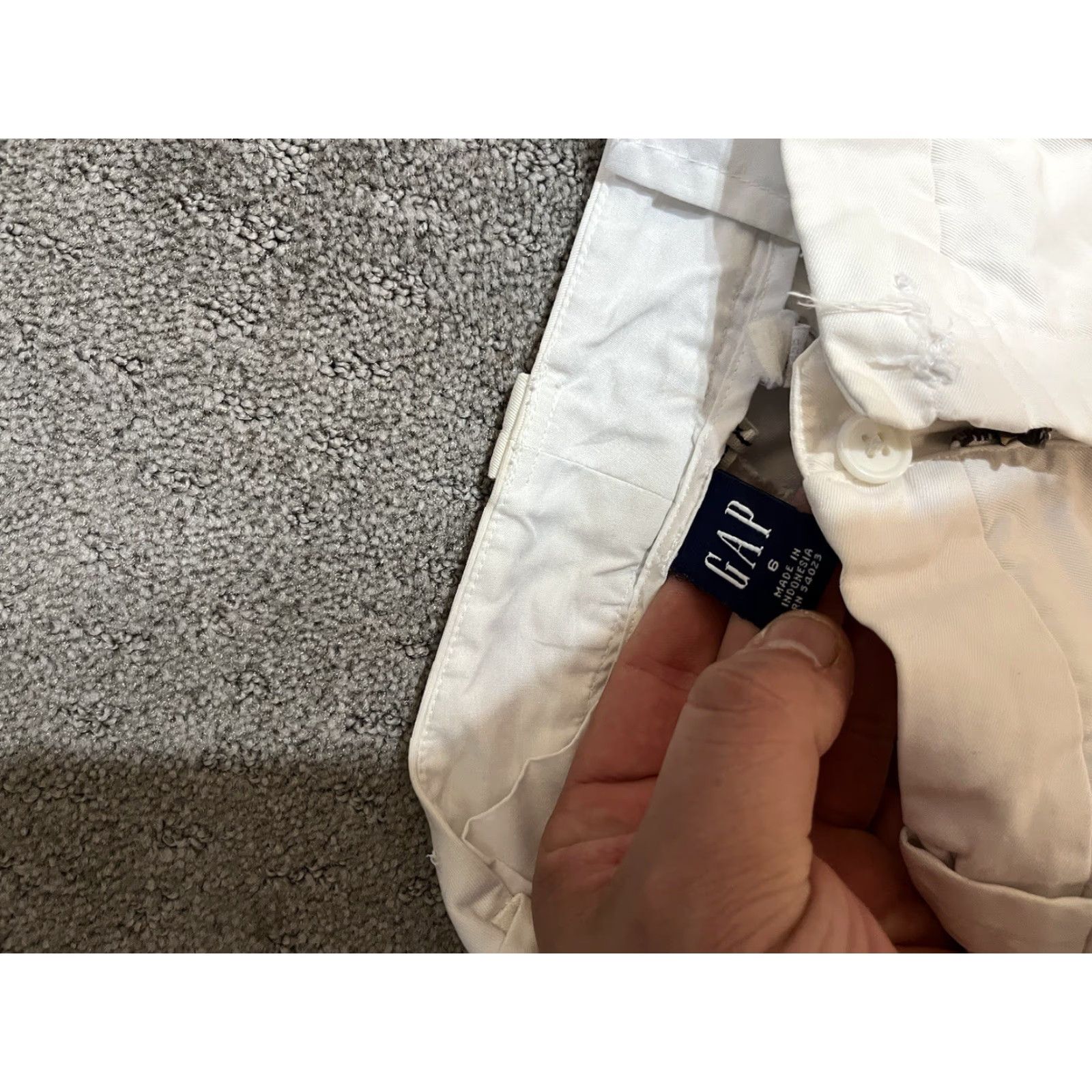 Gap Gap Capri Women's 6 Ivory Solid Cropped White Flaw 5-Pocket Design Zipper Button Cotton Nylon Lycra Classic Jeans Size ONE SIZE - 5 Thumbnail