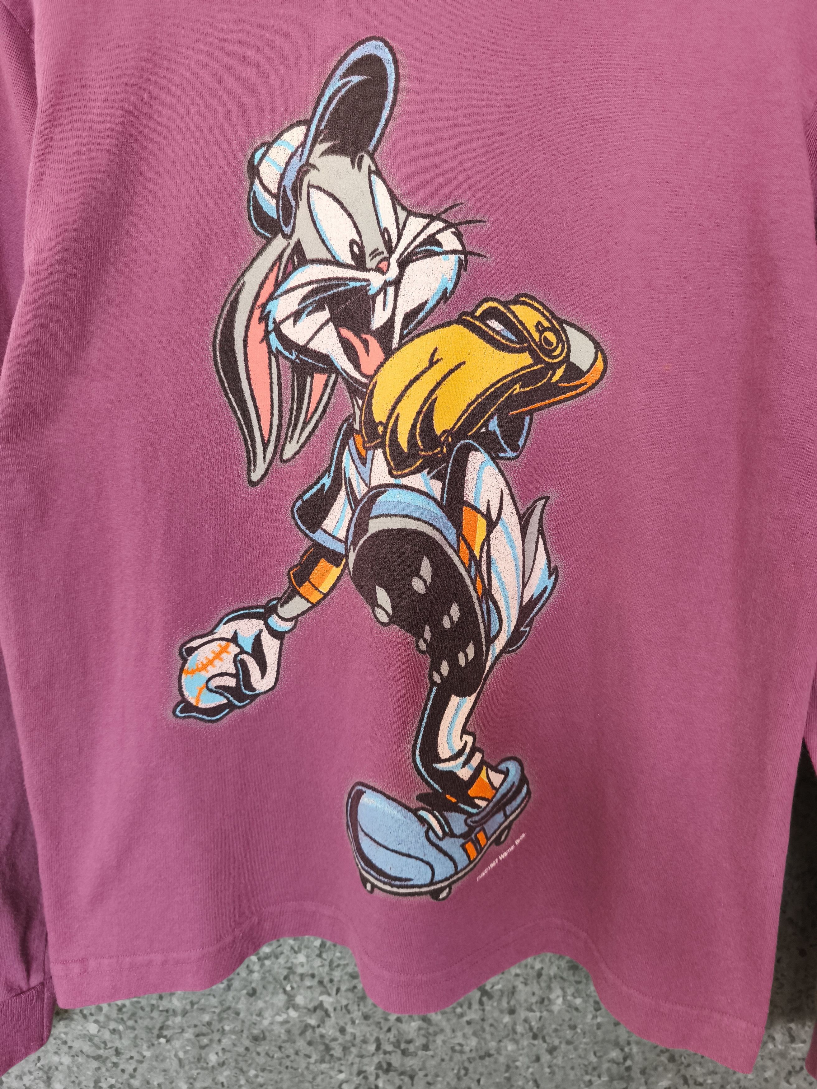 Warner Bros Vintage 90s Vintage Looney Tunes Bugs Bunny Baseball theme Size US M / EU 48-50 / 2 - 2 Thumbnail