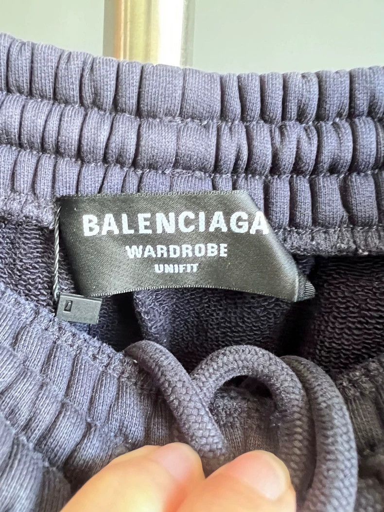 Balenciaga Balenciaga size S Embroidered logo sweatpants Size US 27 - 4 Thumbnail