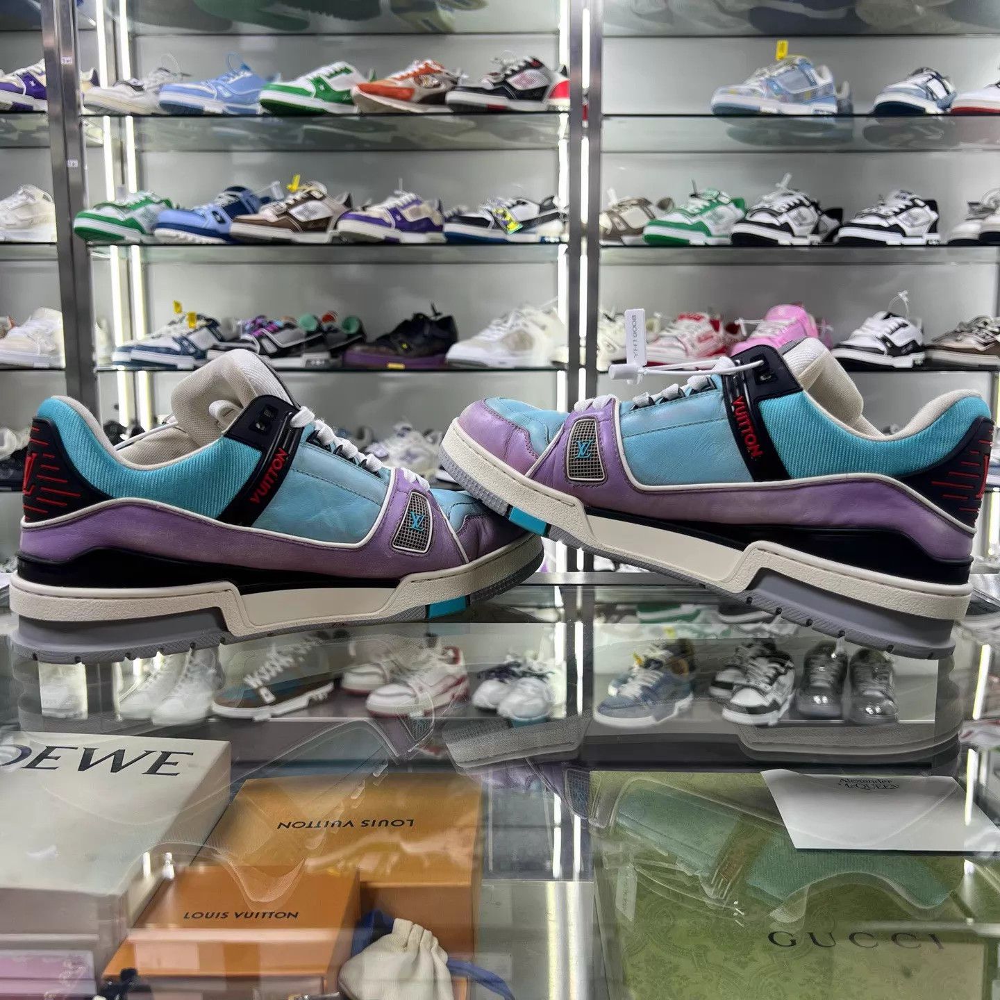 Louis Vuitton Louis Vuitton Trainer Macaron UK8.5 Size US 9 / EU 42 - 4 Thumbnail