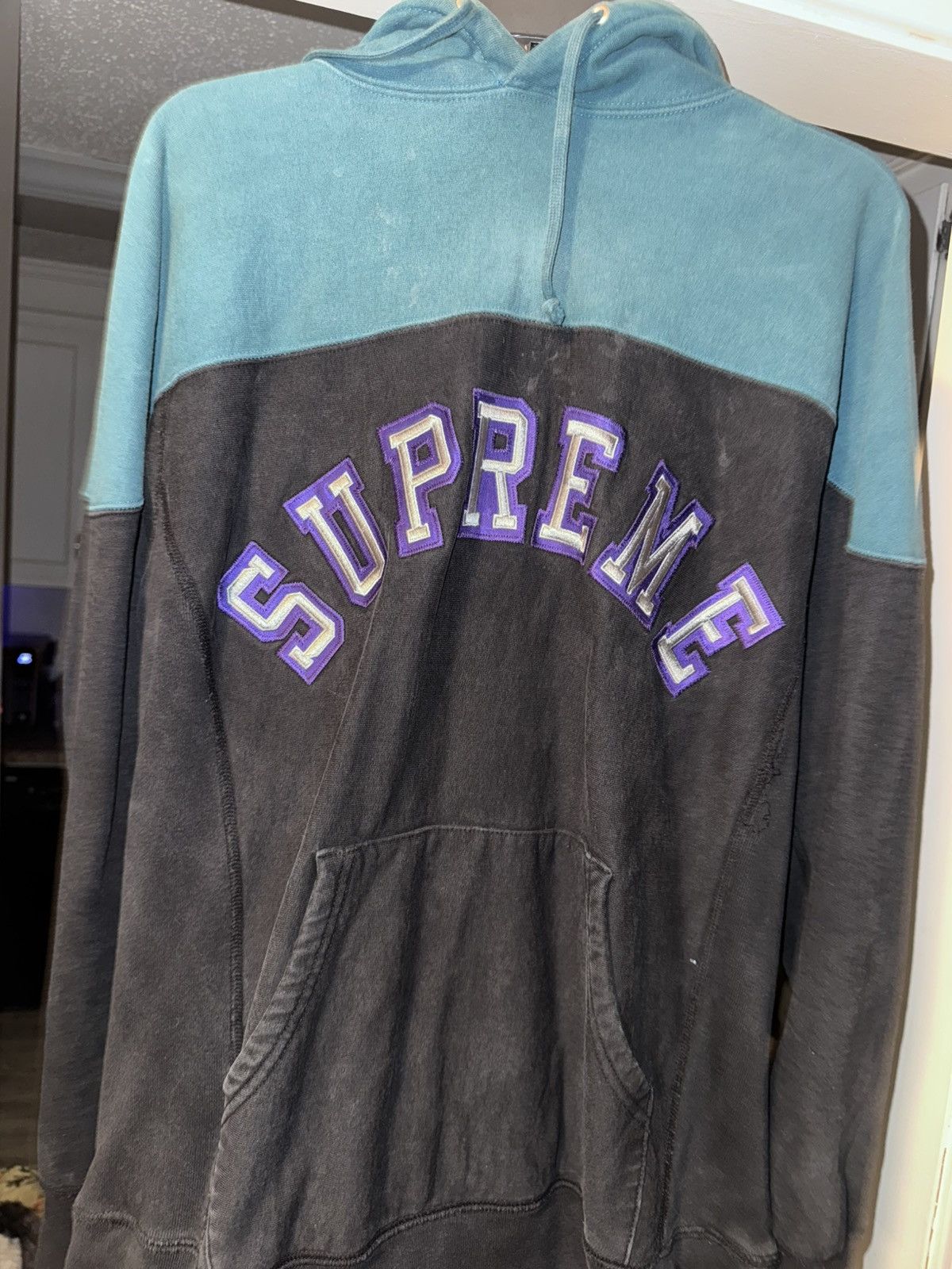 Supreme Two Tone Arc Logo Hoodie Teal Large Size US L / EU 52-54 / 3 - 2 Thumbnail