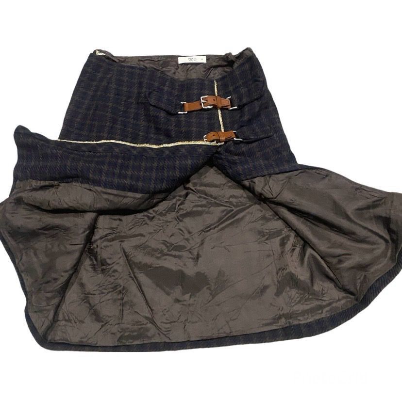 Prada Authentic Prada Wool Midi Skirt Size 27" / US 4 / IT 40 - 2 Thumbnail