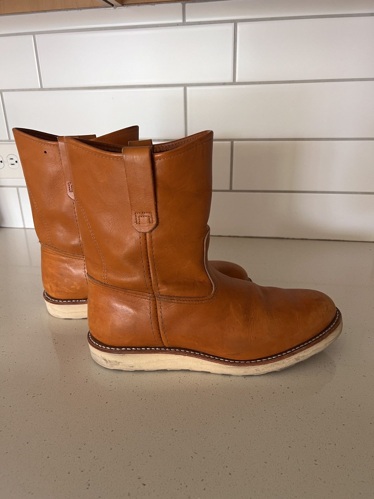 Red Wing Red Wing Pull-On Boots – Red Leather – Vibram Sole – 10D Size US 10 / EU 43 - 2 Thumbnail