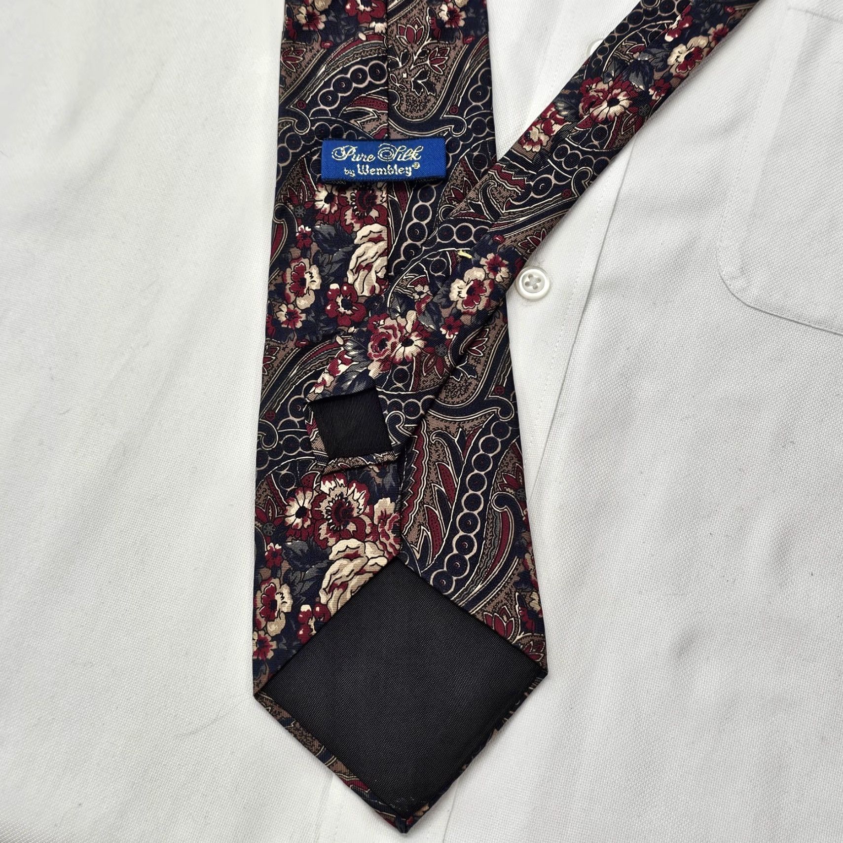 Etro VINTAGE Wembley Men’s Necktie 57" X 3 ¾” Black Red Blue floral 100% Silk Retro Size ONE SIZE - 4 Thumbnail