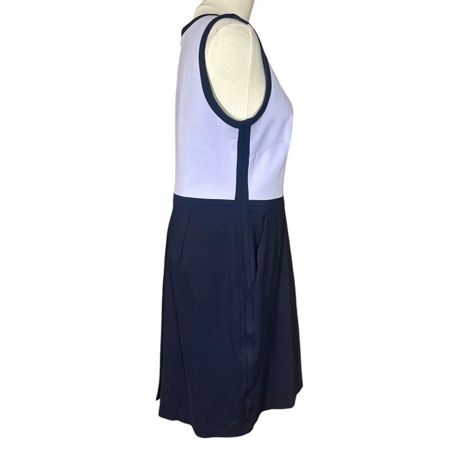 Lands' End Lands End Ponte Knit Sleeveless Sheath Dress 10P Size L / US 10 / IT 46 - 9 Thumbnail