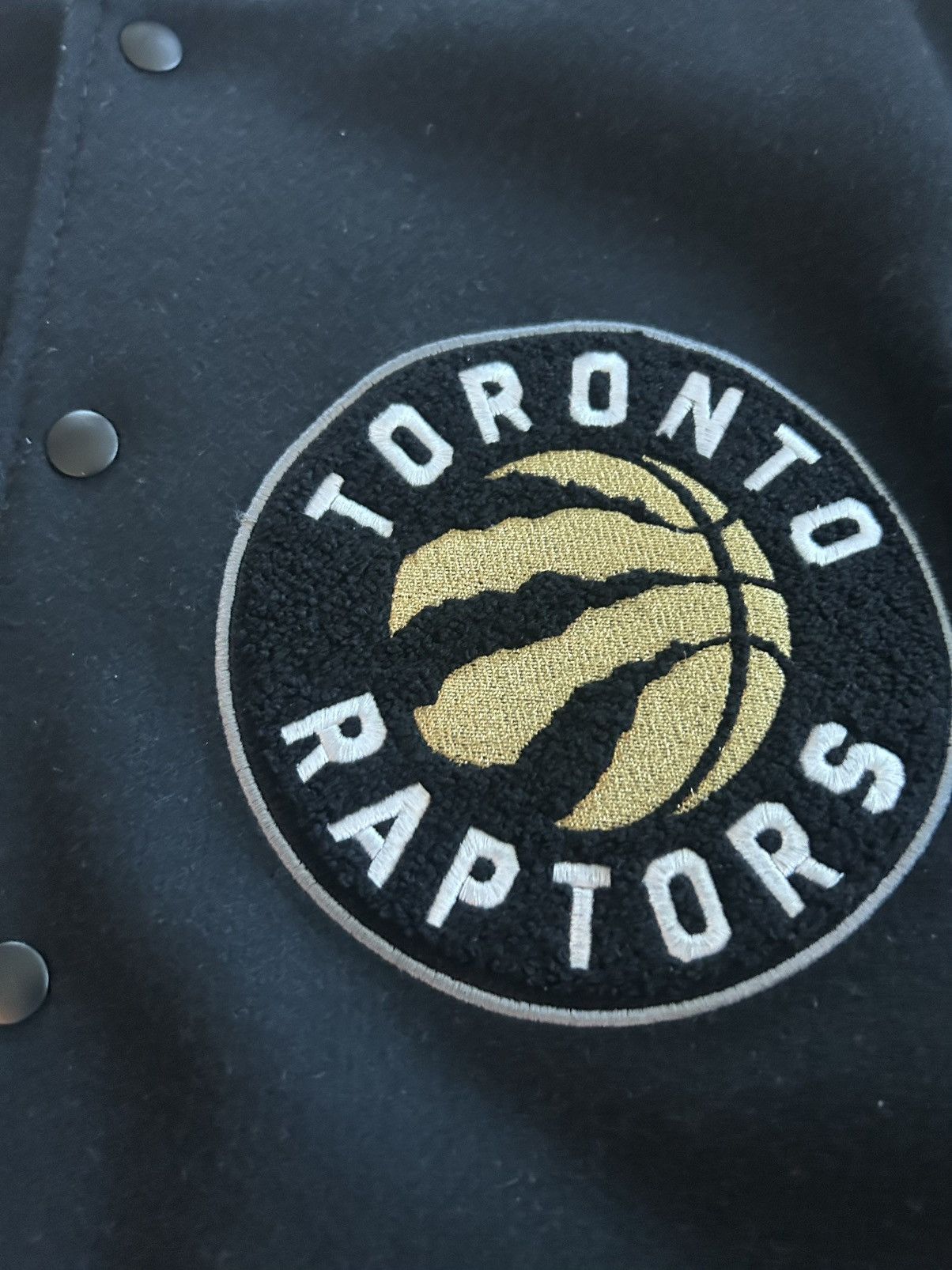 Mitchell & Ness × October's Very Own 2013 OVO x Mitchell&Ness x Toronto Raptors Varsity Size US L / EU 52-54 / 3 - 2 Thumbnail