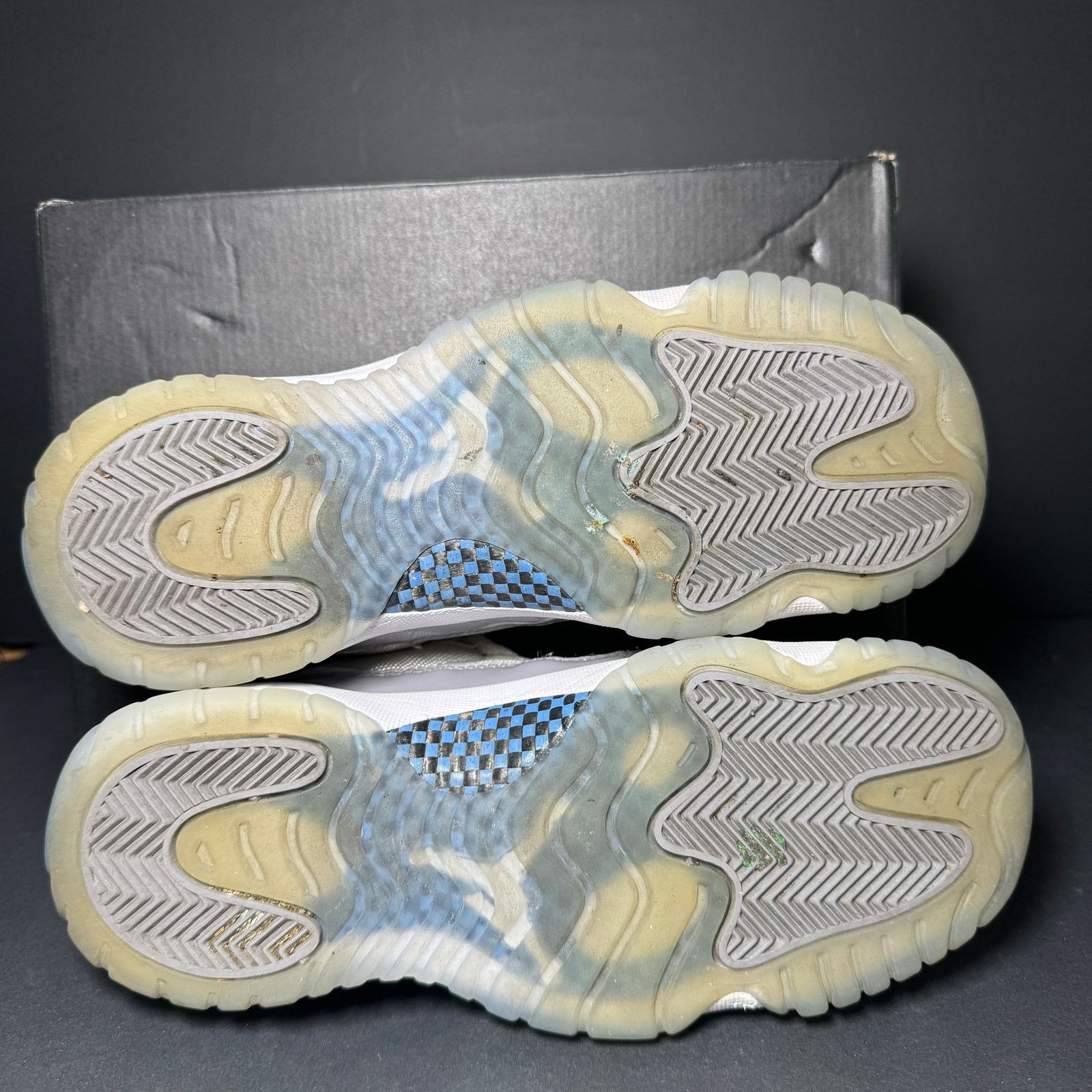 Jordan Brand × Nike Size 7 - Air Jordan 11 Retro Low GS Cement Grey Men's Shoes Size US 7 / EU 40 - 7 Thumbnail