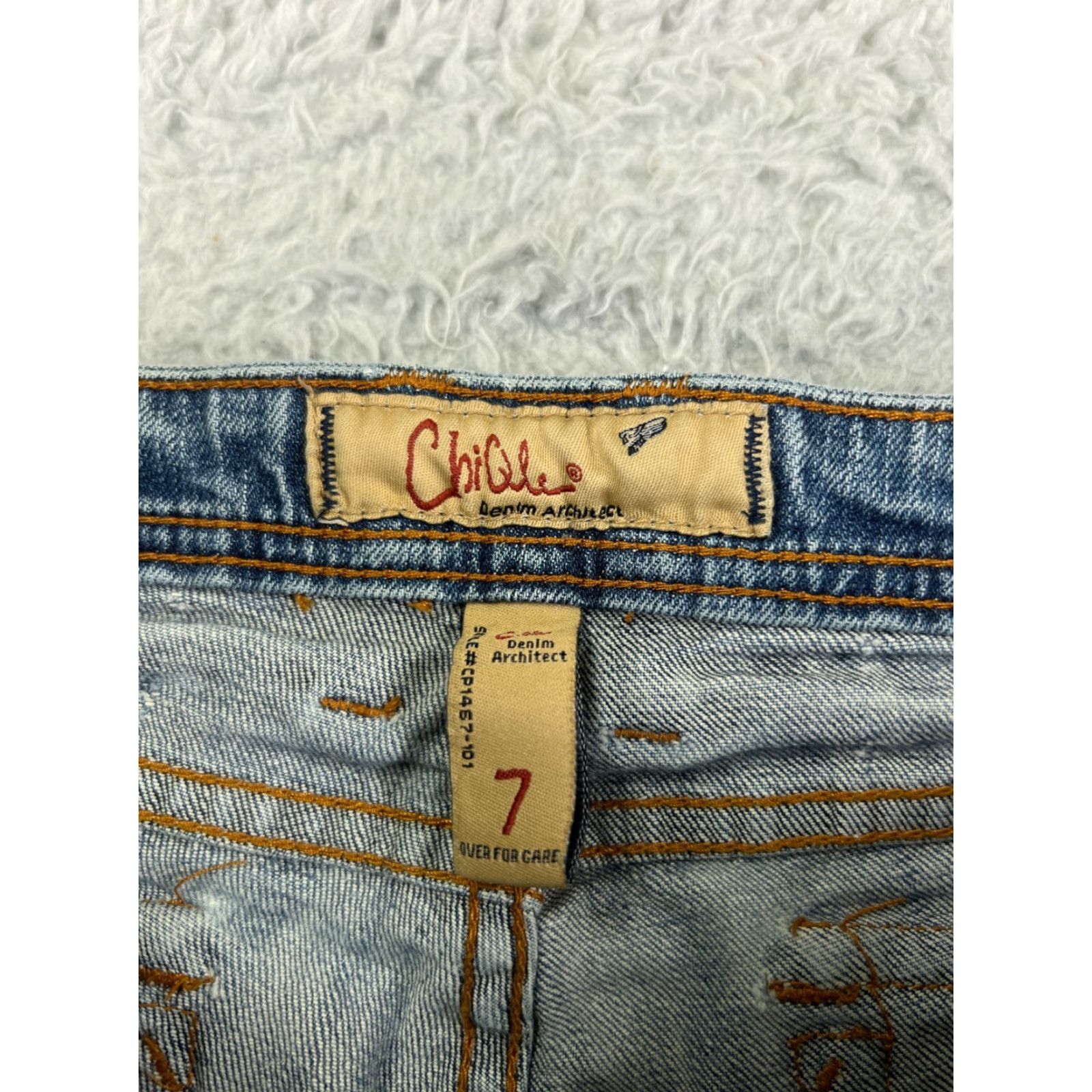 Denime Chiqle Jeans Womens 7 Blue Denim Distressed Flared 26x31 5-Pocket Zip Embroidered Zipper Button Regular 31 Inseam" Size 28" / US 6 / IT 42 - 6 Thumbnail