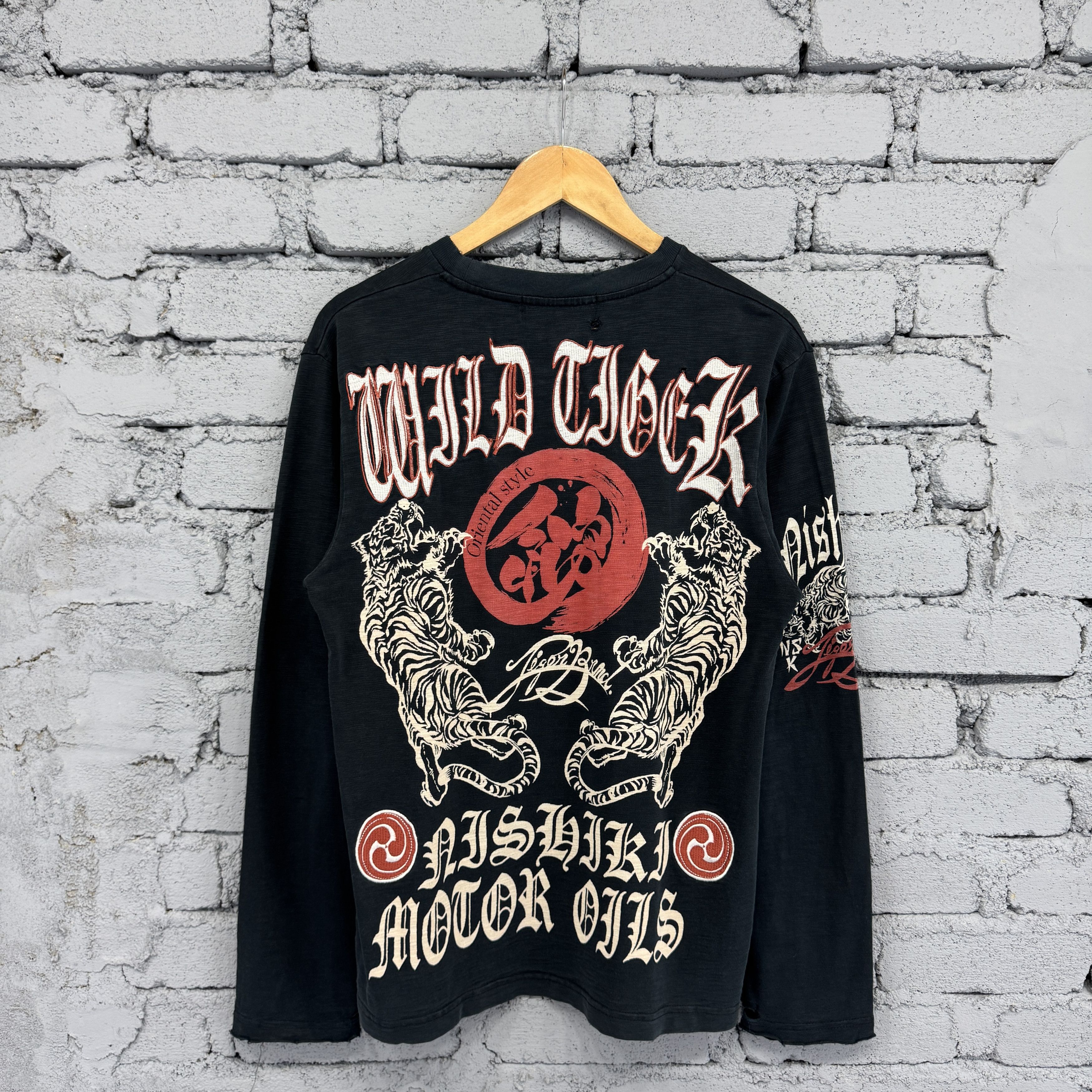 Vintage Rare Vintage Japanese Tiger Embroidered Sukajan Tshirt Size US M / EU 48-50 / 2 - 1 Thumbnail