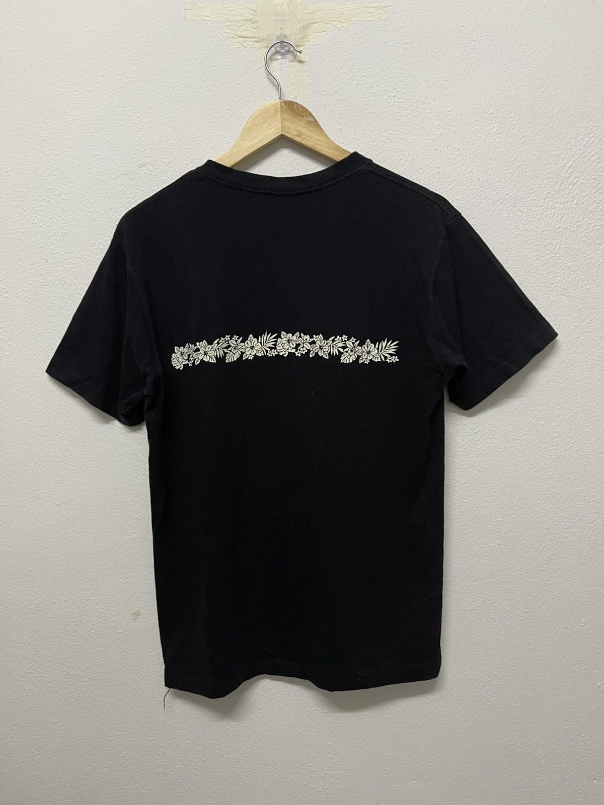Stussy RARE VINTAGE 90s STUSSY FLORAL TSHIRT SINGLE STITCH Size US M / EU 48-50 / 2 - 2 Thumbnail