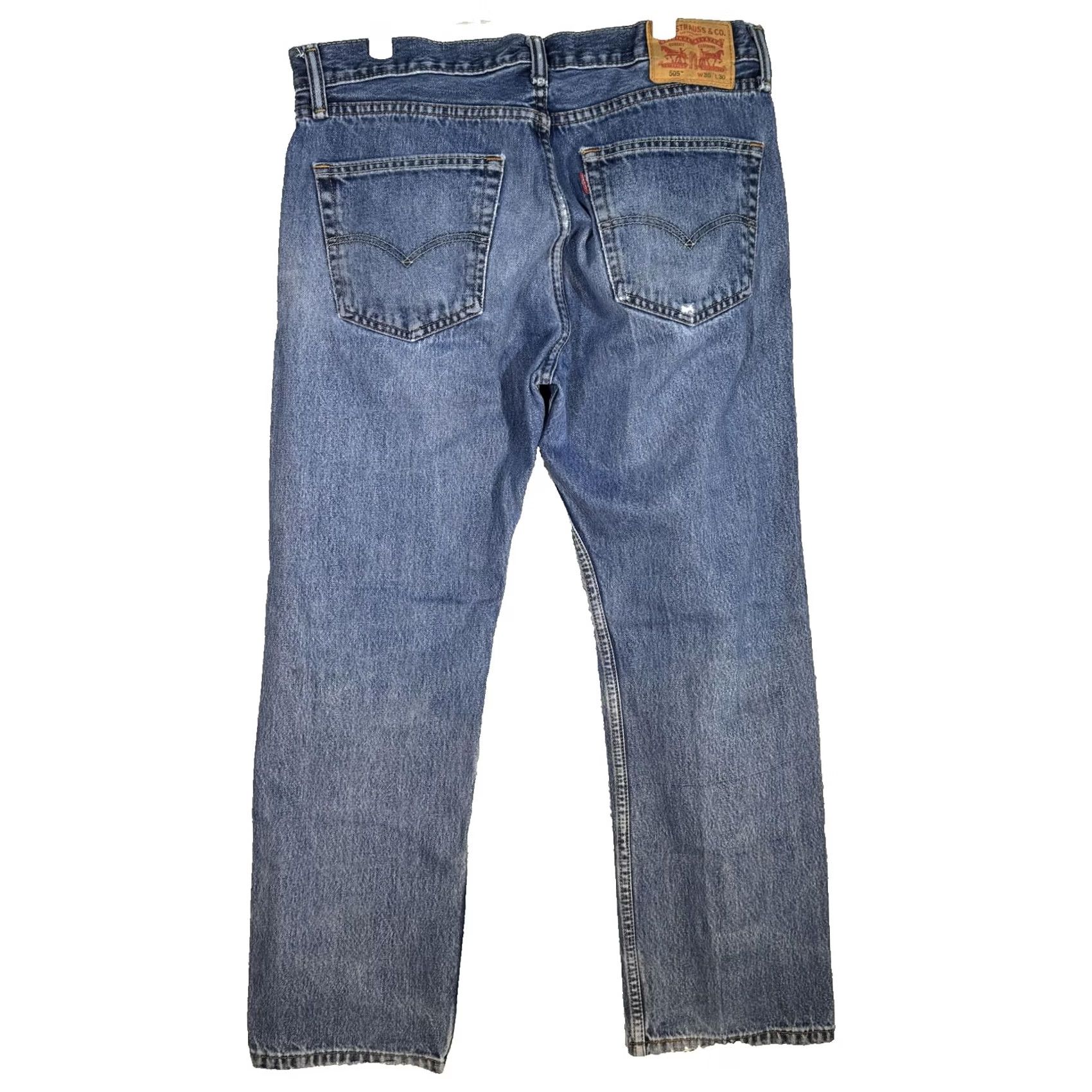 Levi's VINTAGE Levi's 505 Jeans Mens 35x30 Blue Denim Straight Leg 100 Cotton Classic Size US 35 - 2 Thumbnail
