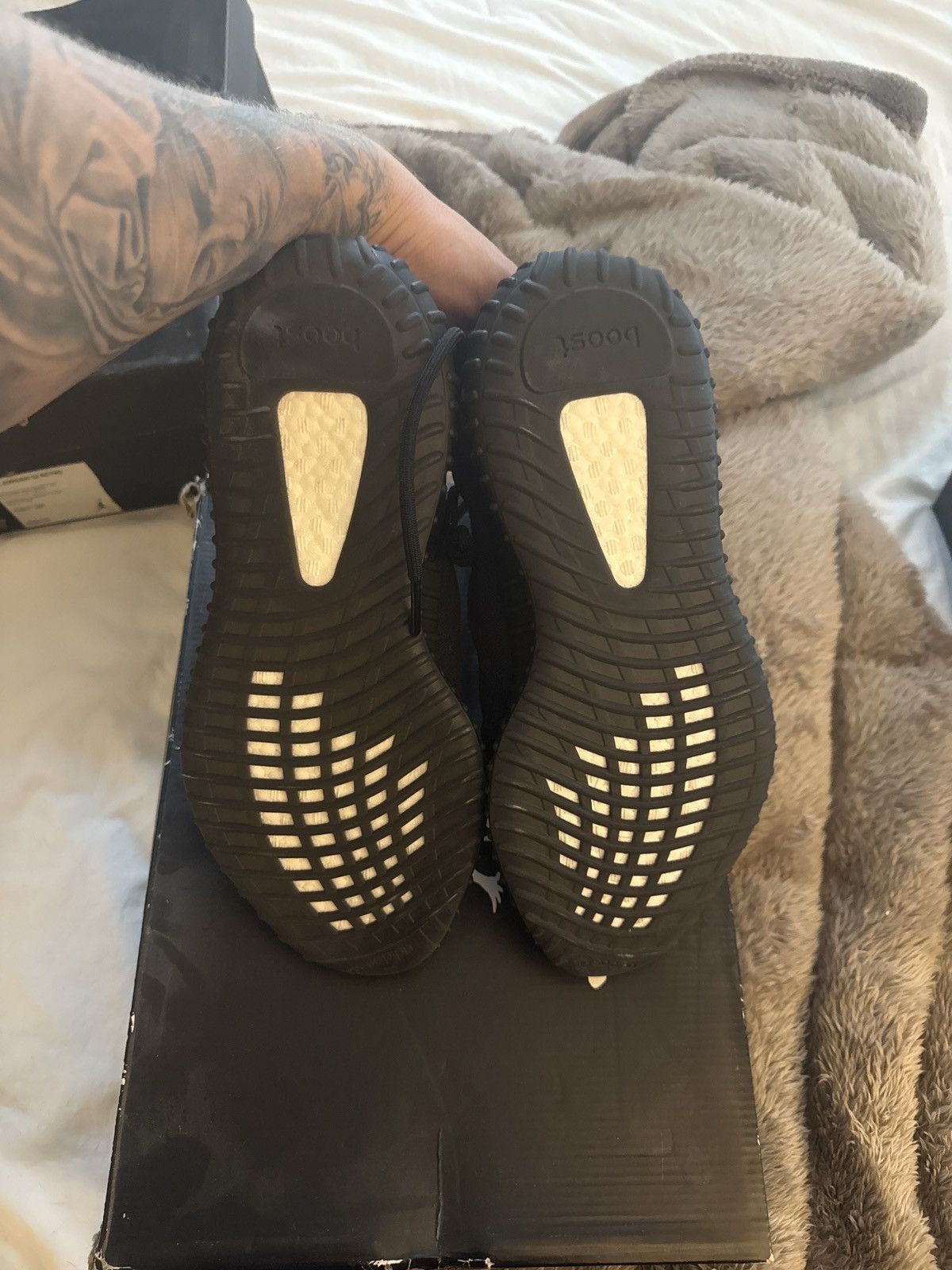 Yeezy Yeezy 350 onyx Size US 9.5 / EU 42-43 - 5 Thumbnail
