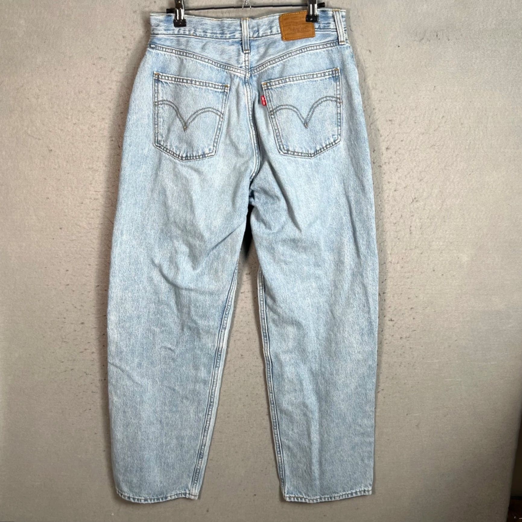Levi's Levi's 501 Men Jeans Size 30 Original Fit Light Wash Denim Straight Regular 5-Pocket Blue Vintage No N/A Size US 30 / EU 46 - 2 Thumbnail