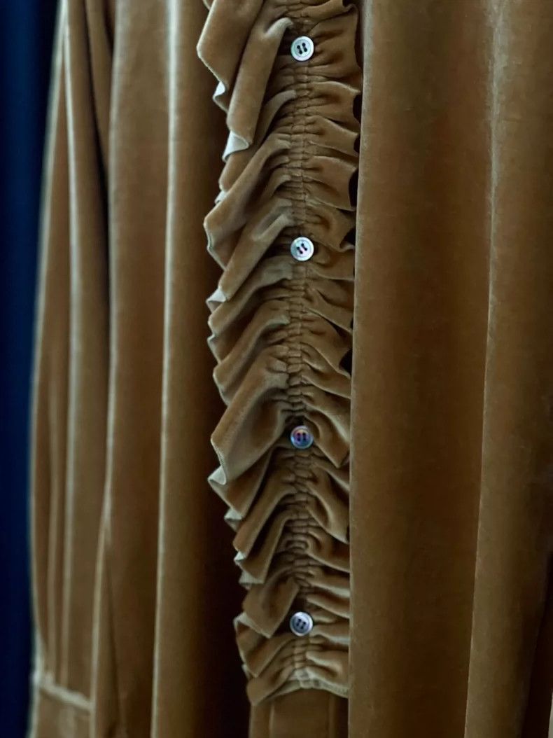 Yohji Yamamoto Yohji Yamamoto size 1 Auricular-pleated velvet shirt 2506- Size S / US 4 / IT 40 - 5 Thumbnail