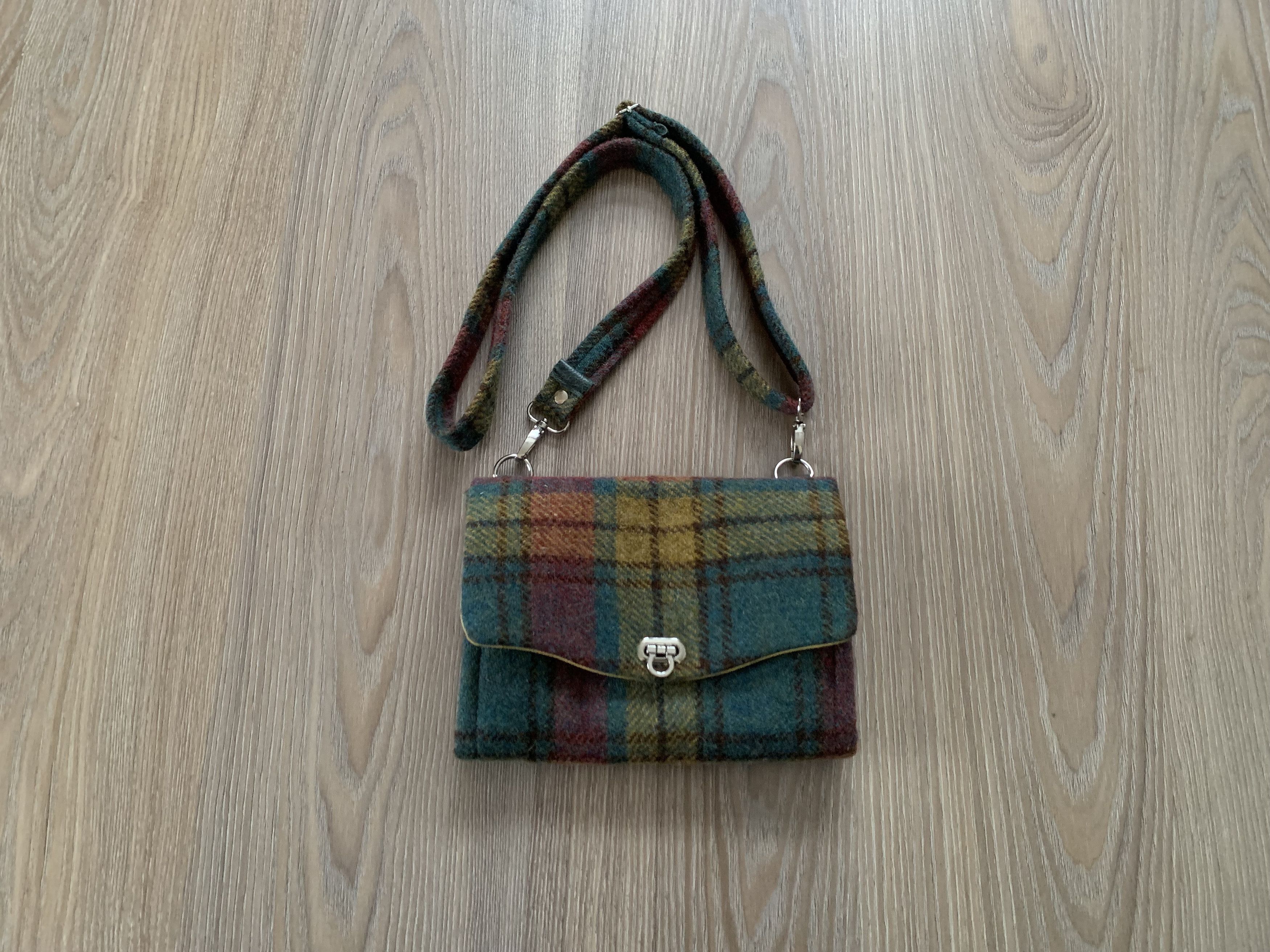 Harris Tweed Hand Made Harris Tweed Wool Shoulder Bag Size ONE SIZE - 1 Thumbnail