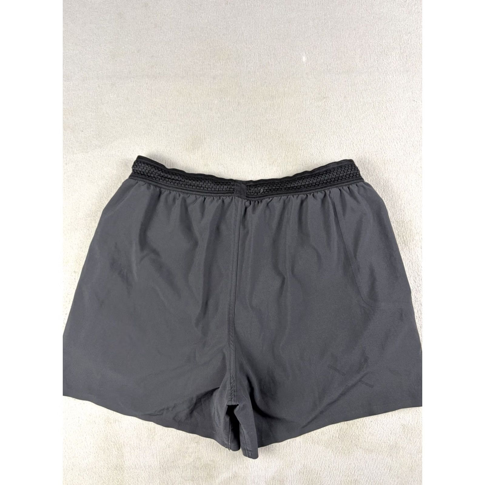 Ten Thousand Ten Thousand Session Shorts Men’s Size M Black 7" Inseam Camouflage Athletic Polyester Blend Adjustable Waist Breathable Liner Size US 31 - 4 Thumbnail