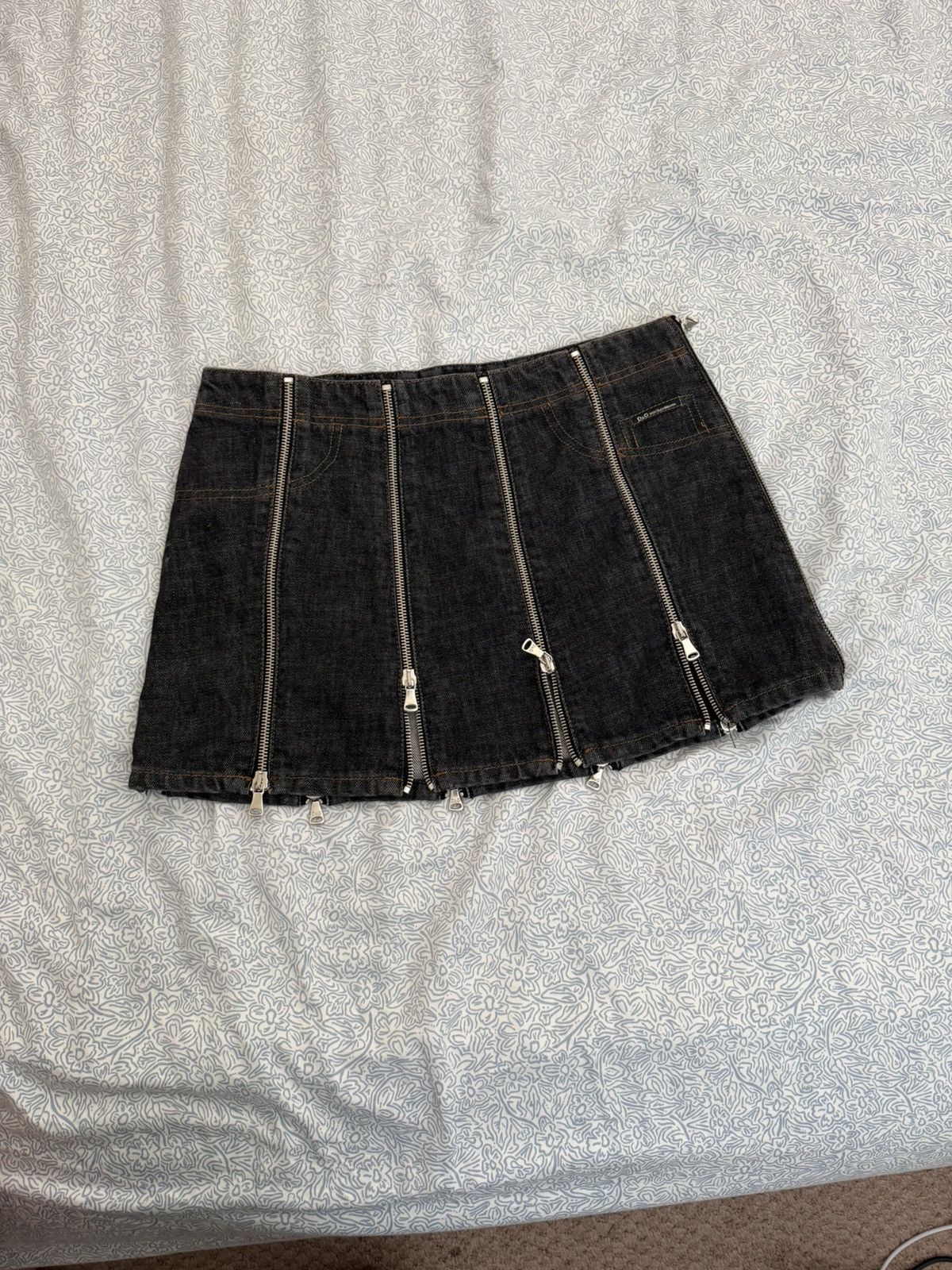 Dolce & Gabbana D&G Black Zipper Denim Mini Skirt Size 30" / US 8 / IT 44 - 1 Thumbnail