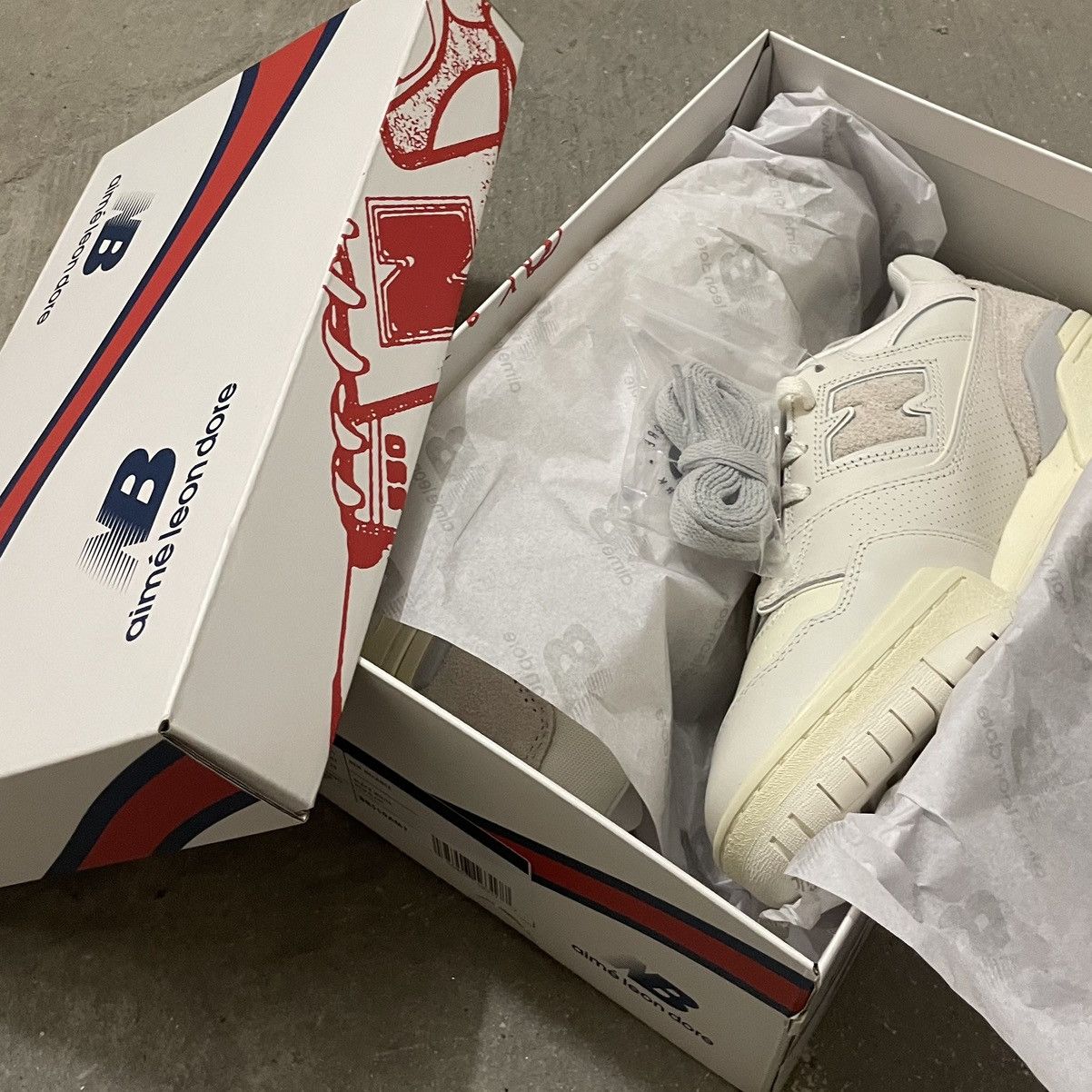 Aime Leon Dore × New Balance ALD x NB550 White Beige Suede [NOS] Size US 10 / EU 43 - 5 Thumbnail