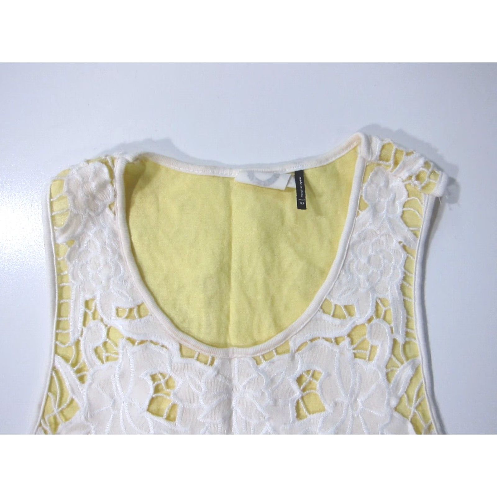 Vintage Akemi + Kin Ivory Yellow Embroidered Soft Cotton Sleeveless Tank Blouse Top XS Size XS / US 0-2 / IT 36-38 - 6 Thumbnail