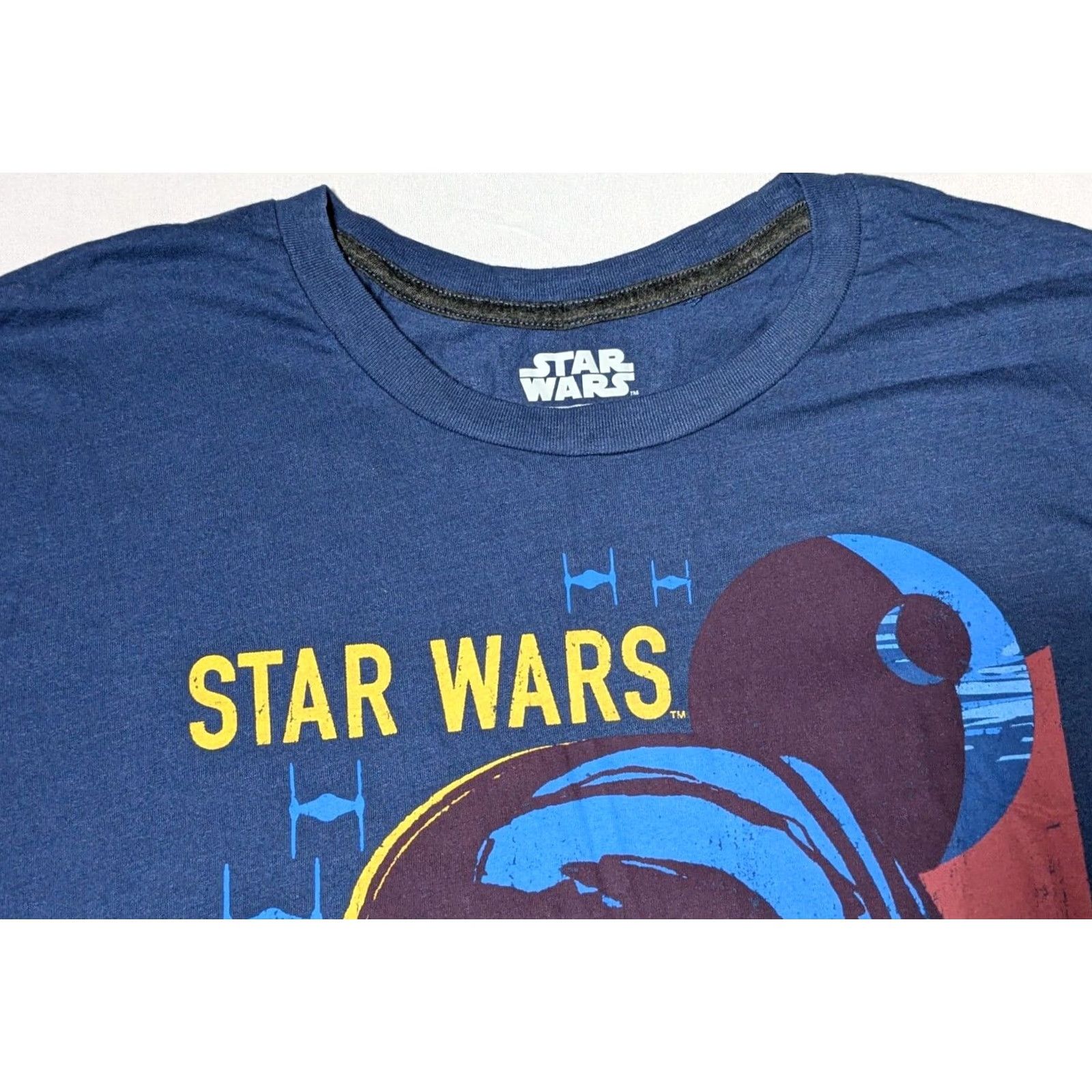 Star Wars STAR WARS DARTH VADER DEATH STAR Men Large FIFTH SUN Graphic T-Shirt Size US L / EU 52-54 / 3 - 3 Thumbnail