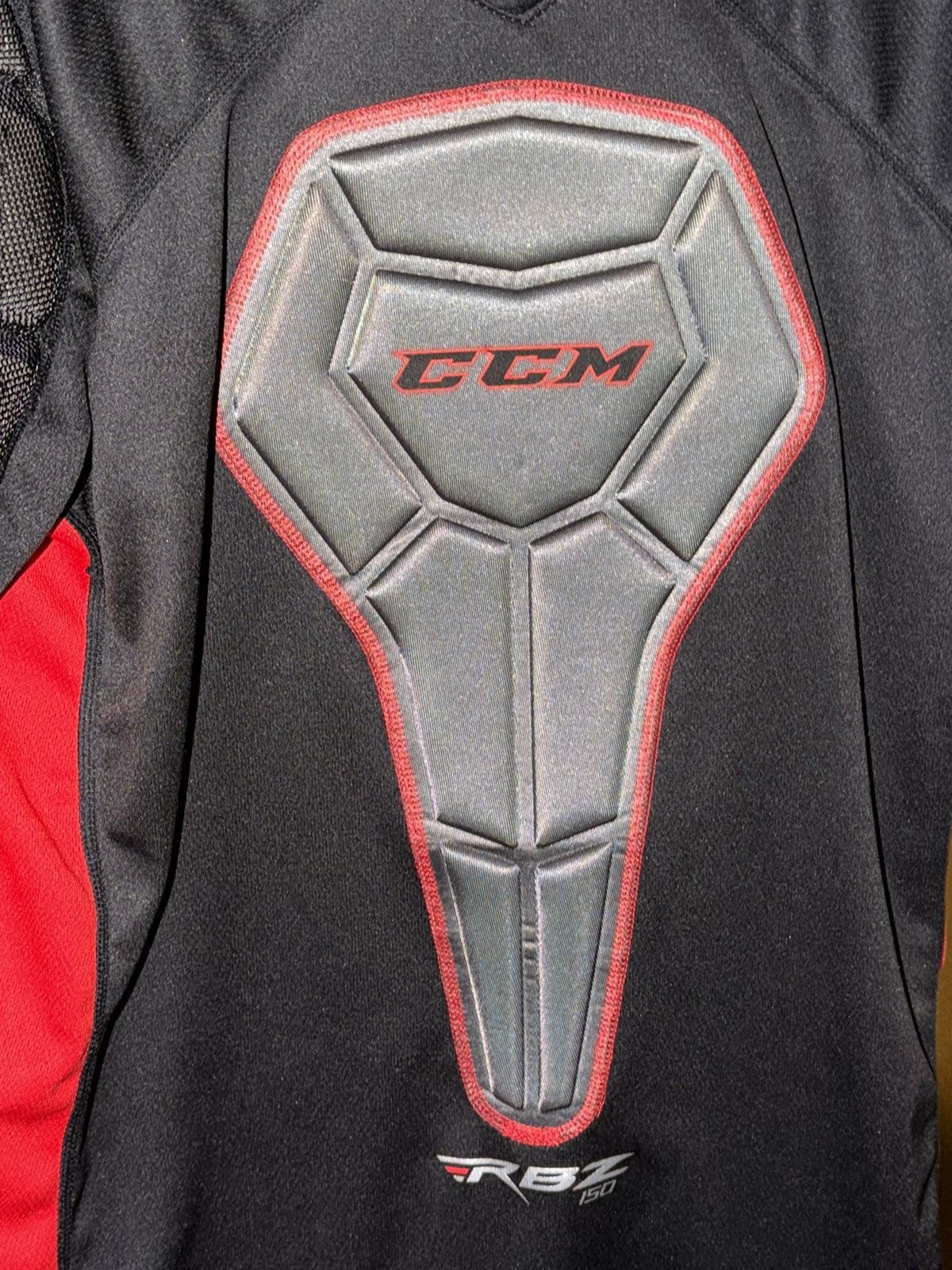 Ccm CCM Hockey Senior Men’s Size Large Roller Padded Undershirt Size US L / EU 52-54 / 3 - 8 Thumbnail