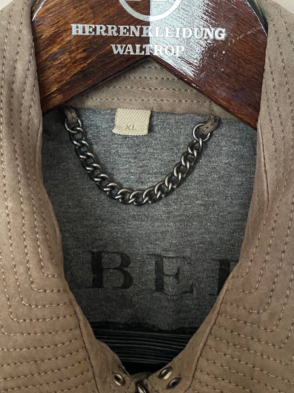 Burberry Extremely rare Burberry leather biker jacket Size US XL / EU 56 / 4 - 7 Thumbnail